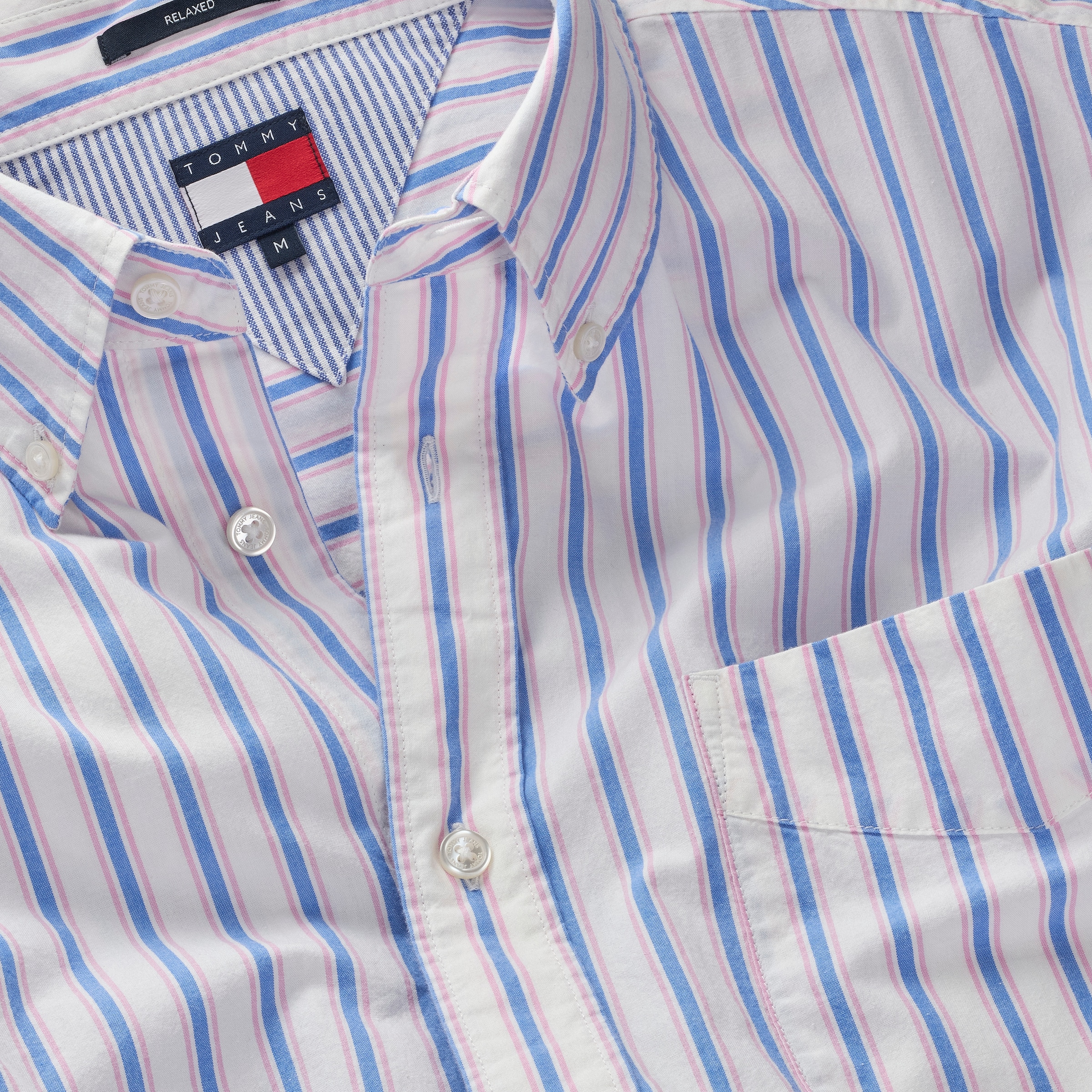 Tommy Jeans Kurzarmhemd »TJM POPLIN RLX SS SHIRT EXT«, Mit Rundhalsausschnitt