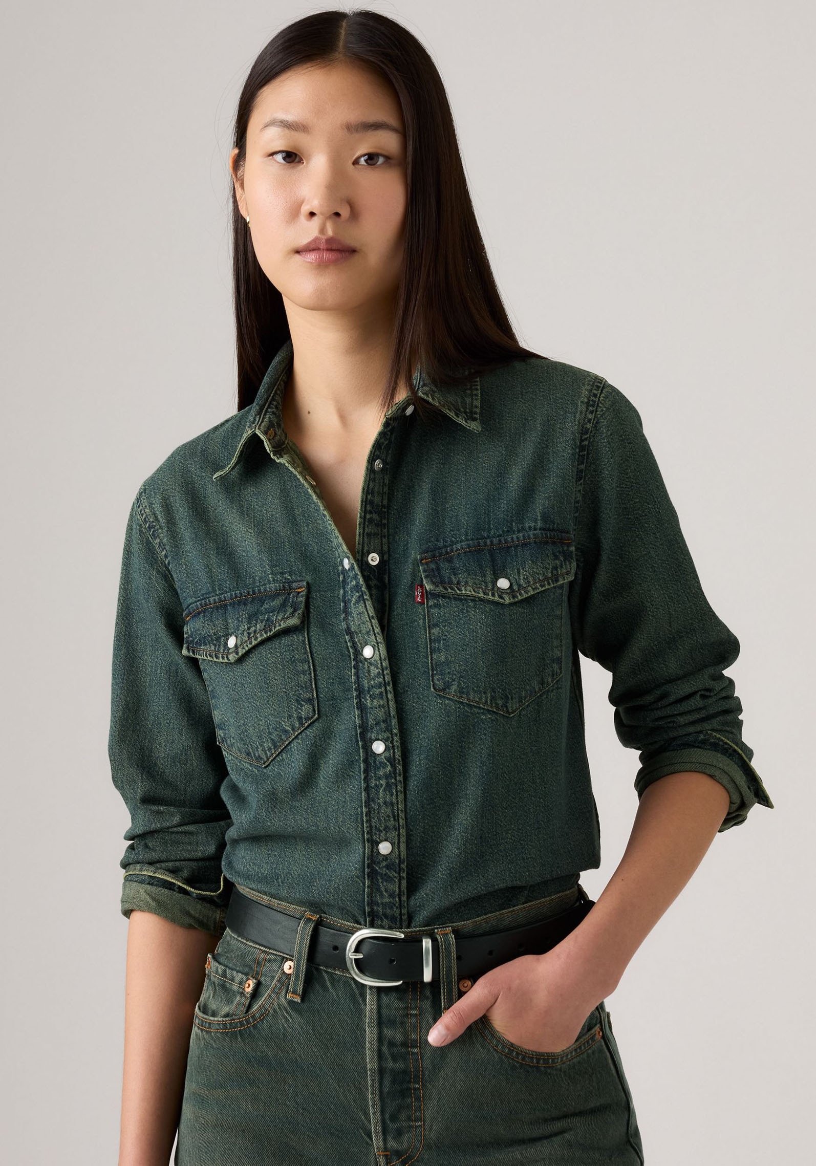 Levi's® Jeansbluse »ESSENTIAL WESTERN«, mit Brusttaschen mit Druckknöpfen