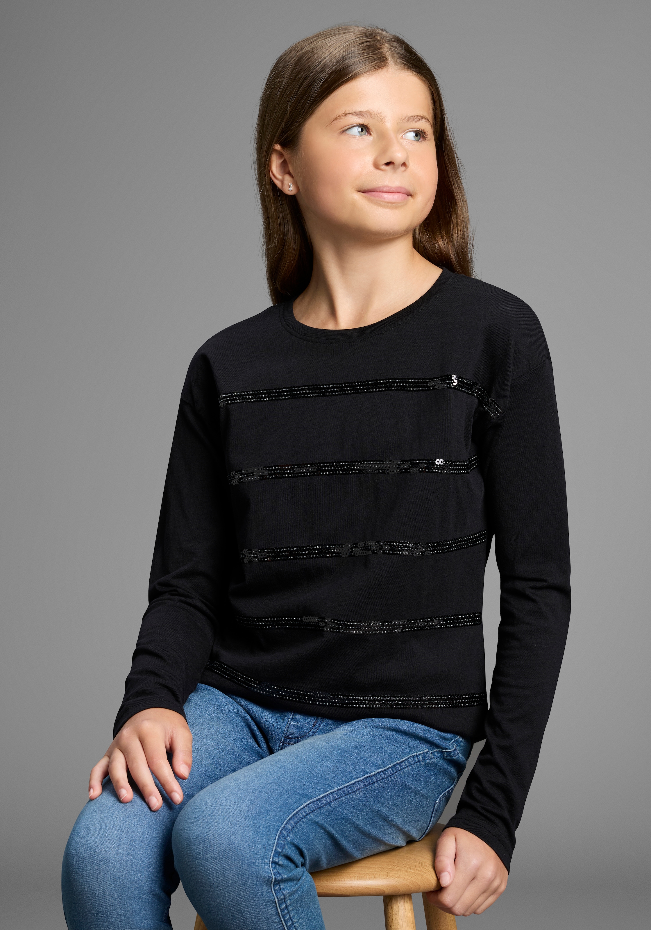 Image of Bruno Banani Langarmshirt "Shirt mit Paillettendetails für Mädchen" Für TEENS, Langarmshirt mit Pailletten