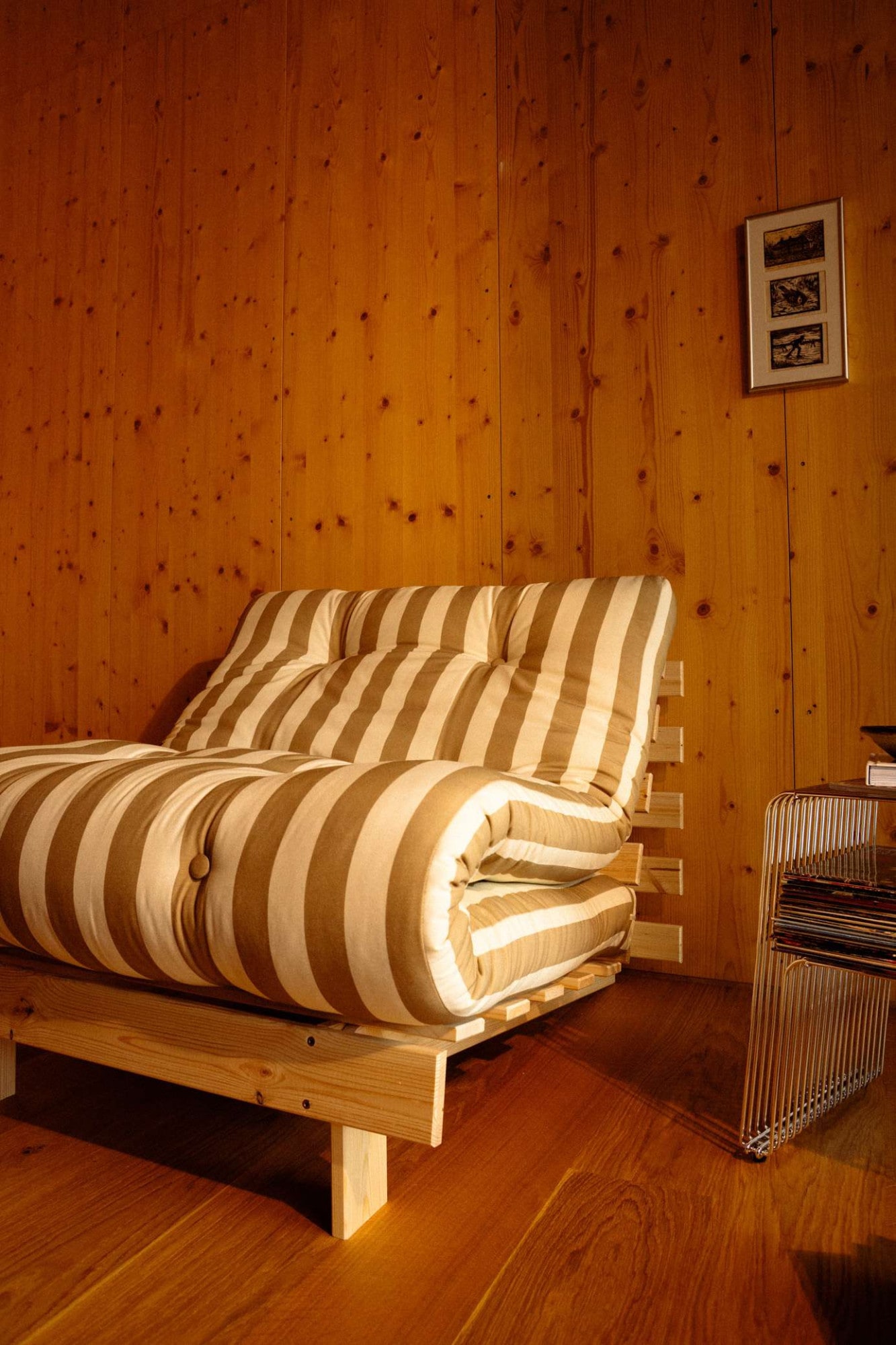 Karup Design Lit de jour »Roots Sofa Bed, Schlafsofa, Bettfunktion, FSC®-Massivholz, B: 90 cm« Incl. matelas futon. Fabriqué en Europe, design minimaliste