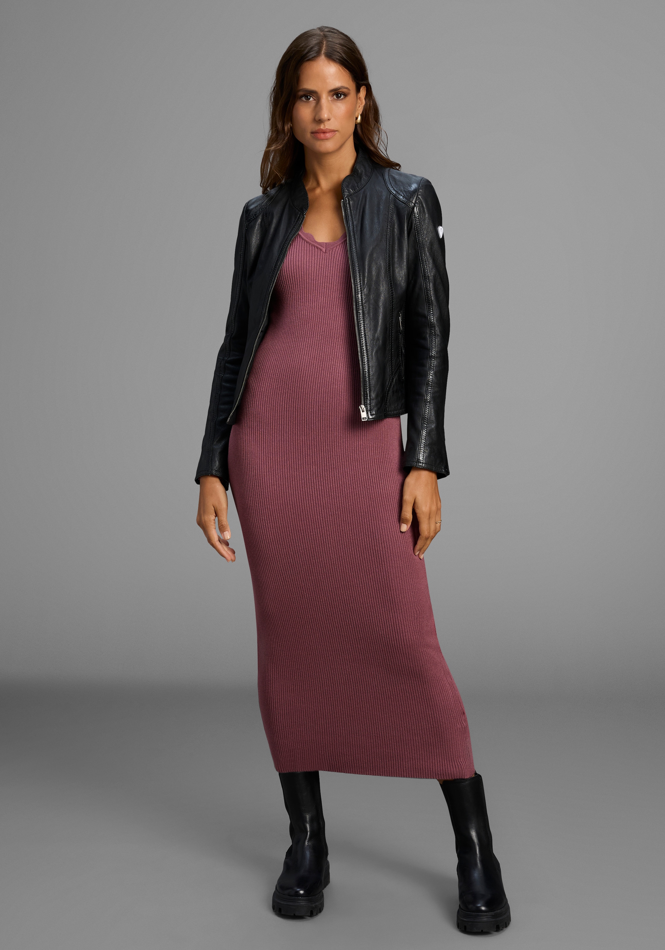 Laura Scott Strickkleid, Basic mit besonderem Detail