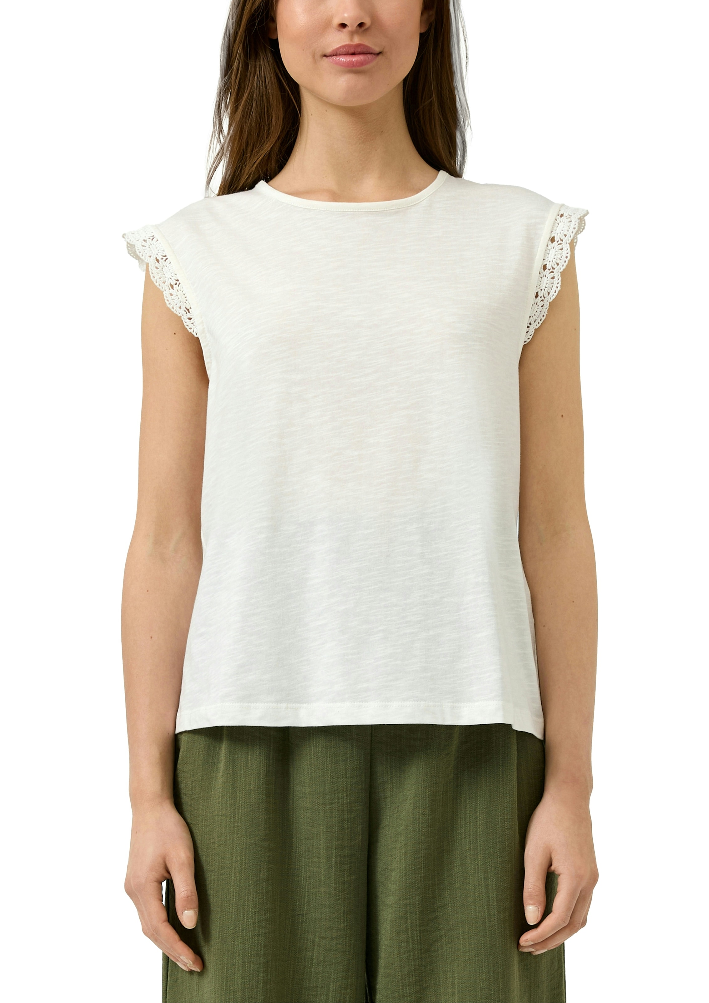 Image of QS Rundhalsshirt mit Häkel-Details an der Schulter