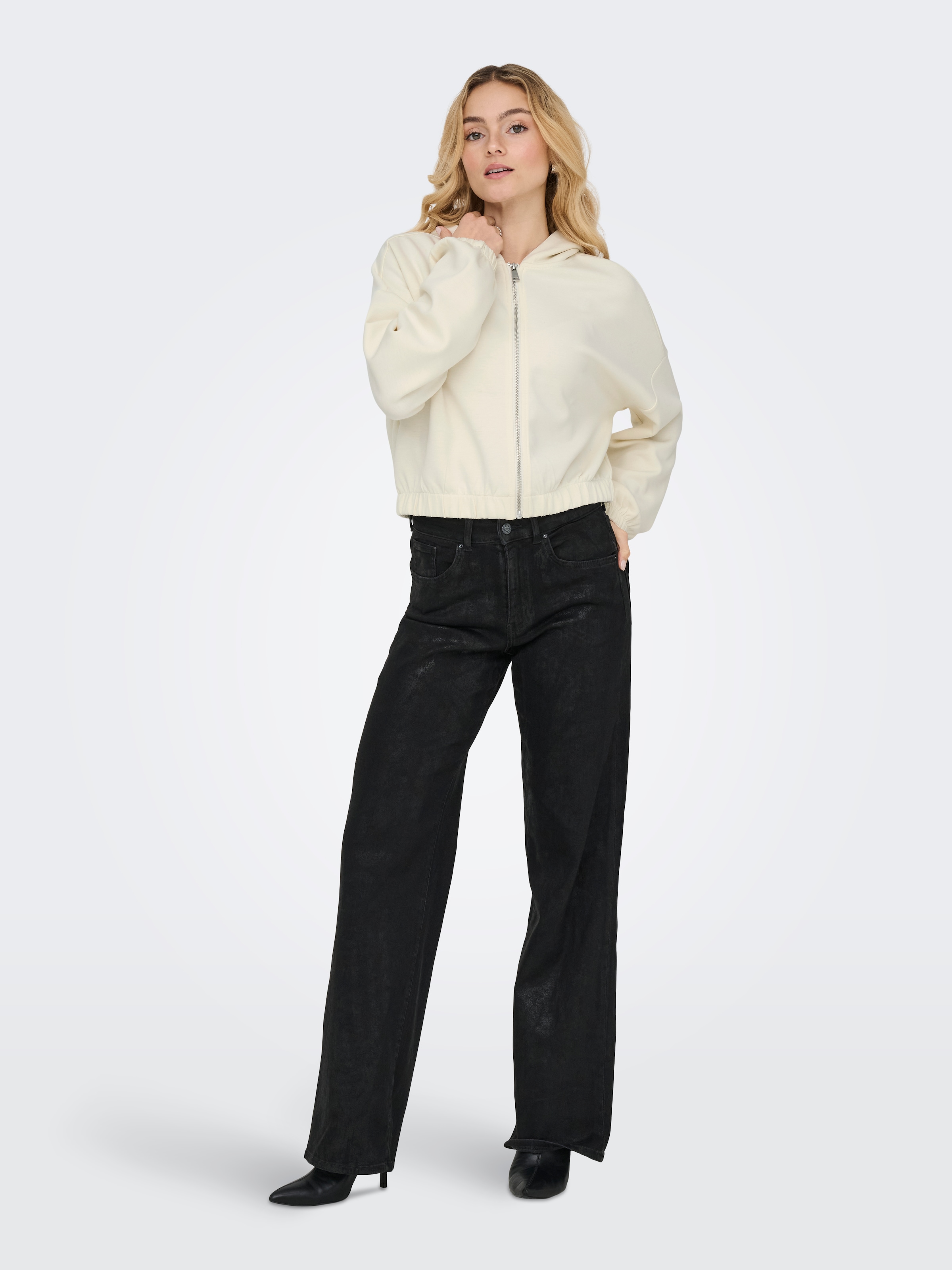 ONLY Sweat à capuche »ONLSCARLETT LS ELASTIC ZIP HOOD SWT NOOS«