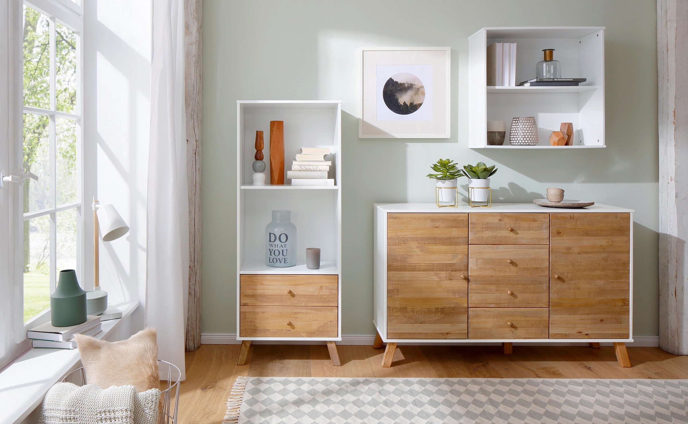 Image of Home affaire Wandregal »Rondo«, aus Massivholz mit einem Einlegeboden, Breite 65 cm bei Ackermann Versand Schweiz