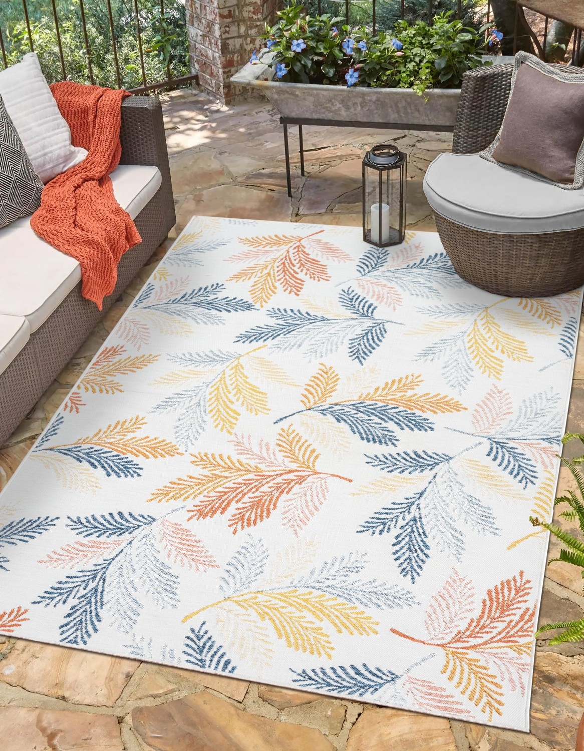 Image of Myflair Möbel & Accessoires Teppich "Johanna, LAGERRÄUMUNG" rechteckig 6 mm Höhe Wendeteppich, Blätter Motiv, Outdoor geeignet, Balkon, Terrasse