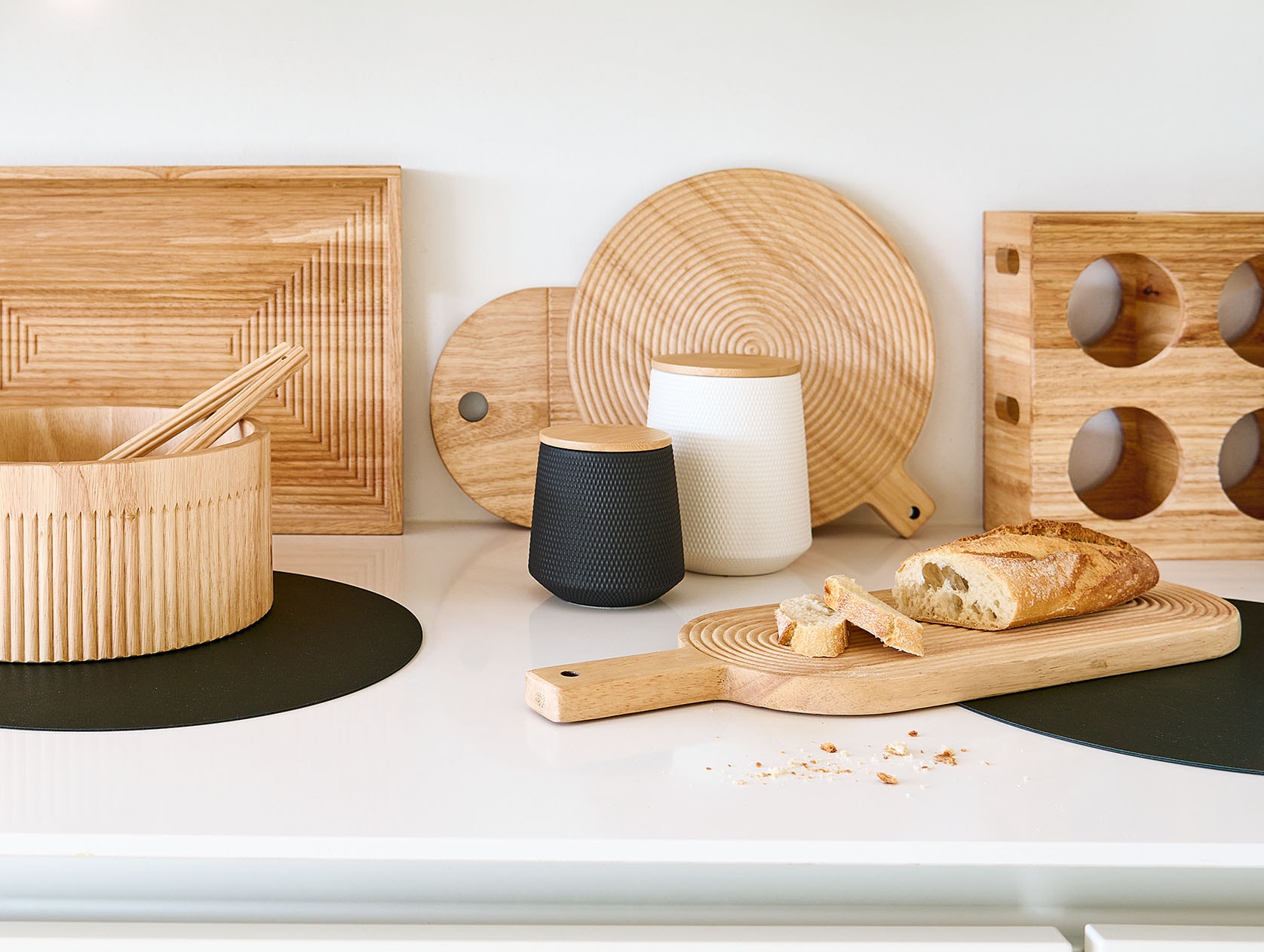 Zeller Present Vorratsdose Set, 580ml, Ø 11 x 11,4 cm;1080ml, Ø 13 x 15,4 cm, 2 Stk. tlg. edles Design, Bambus/Keramik, 580/1080 ml