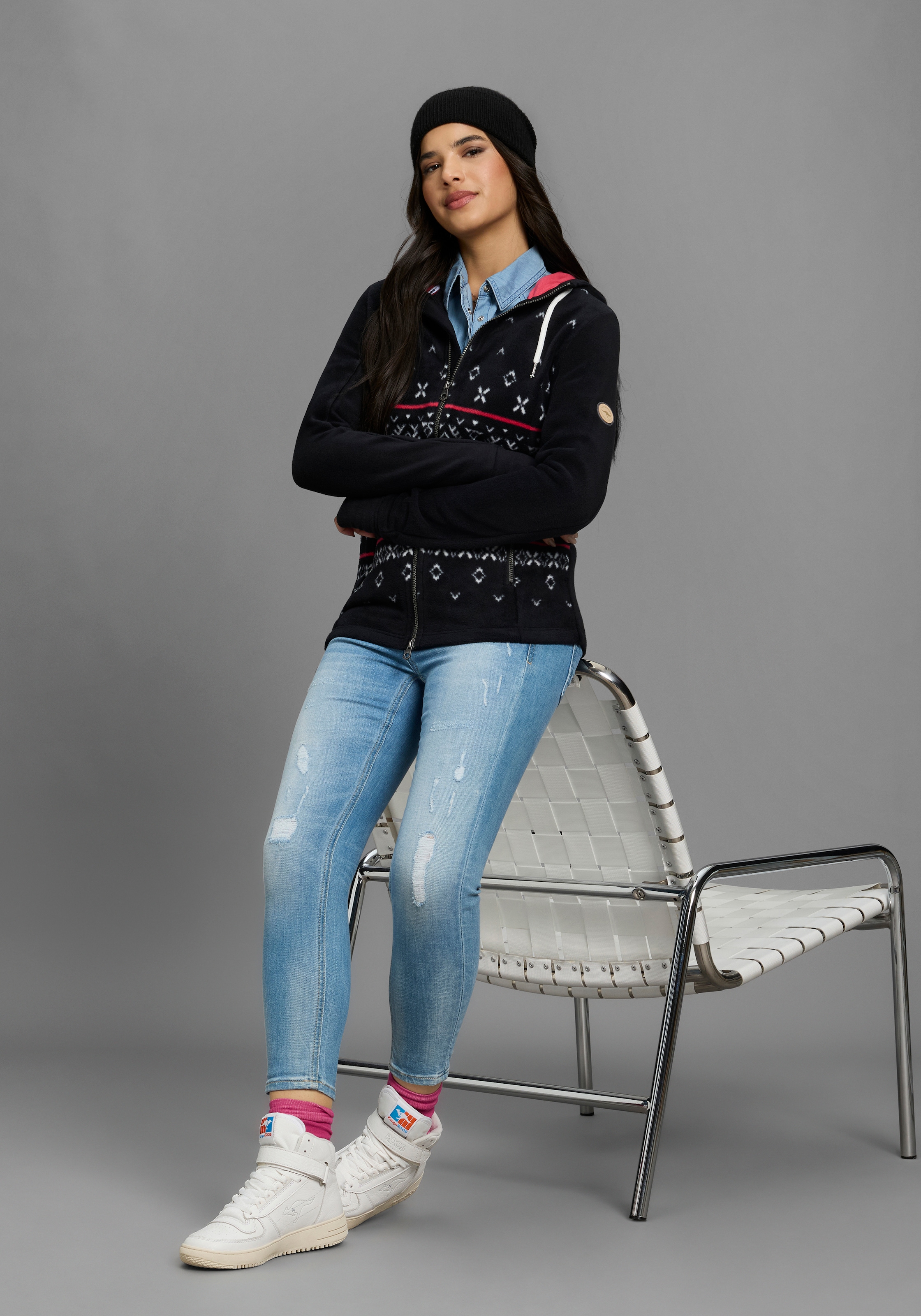 KangaROOS Fleecejacke, mit Kapuze, mit Norweger Muster und Kapuze