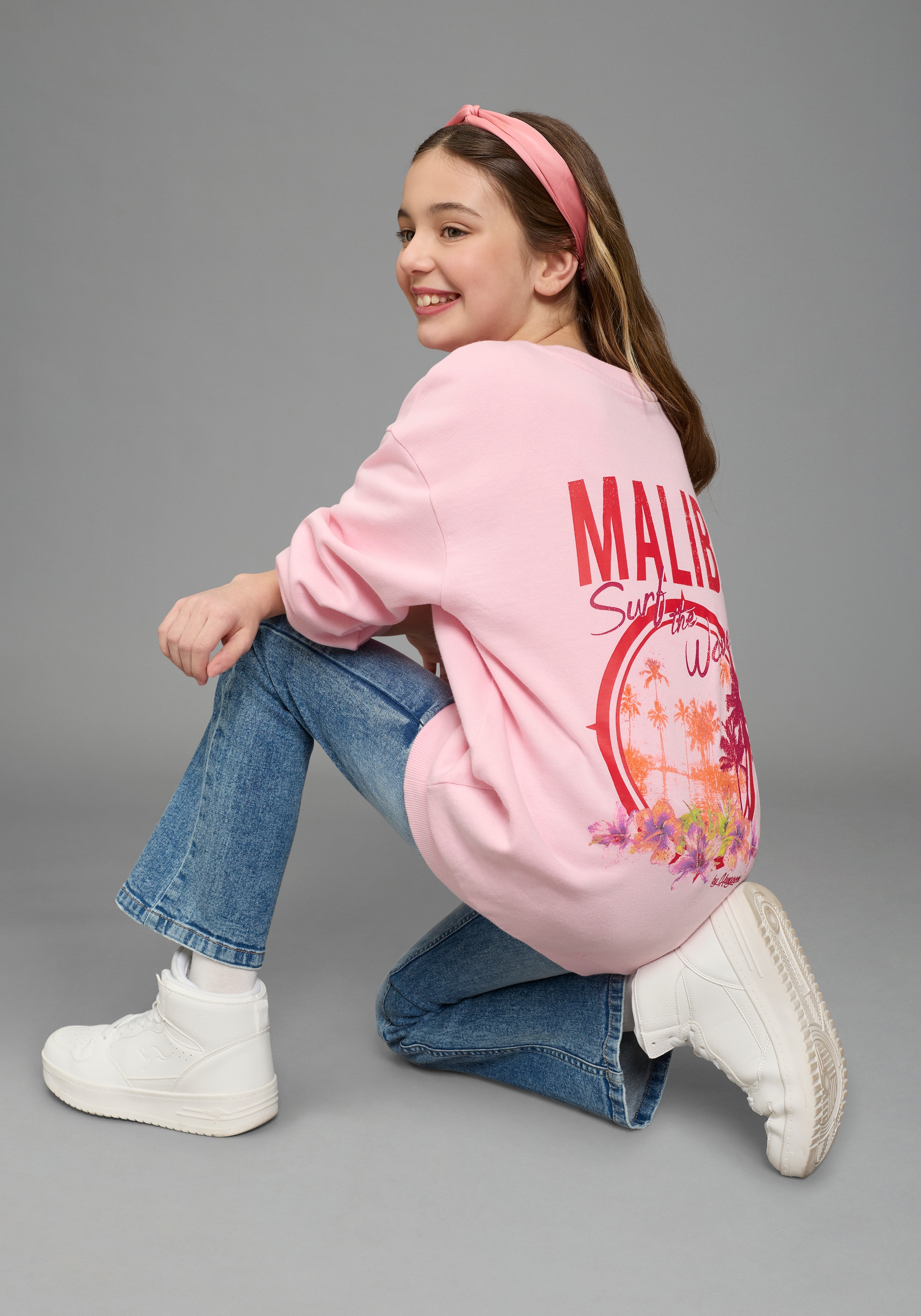 KangaROOS Sweatshirt »Kangaroos Sweatshirt loose fit«, im modischen Stil für Mädchen, mit Logodrucken, angeraute Sweatware
