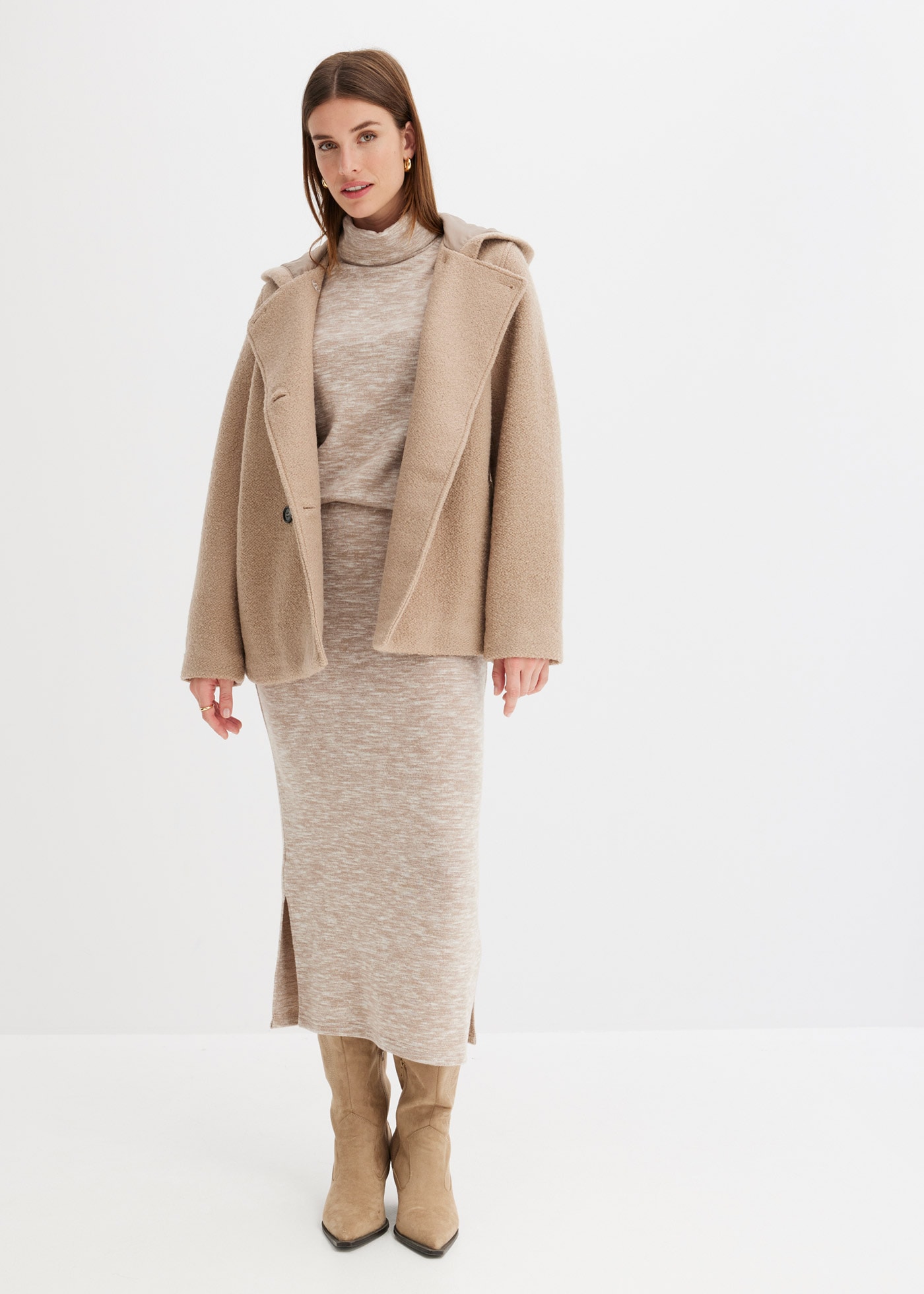 bonprix Caban moderner Look, aus kuscheligem Bouclé-Material, mit Kapuze