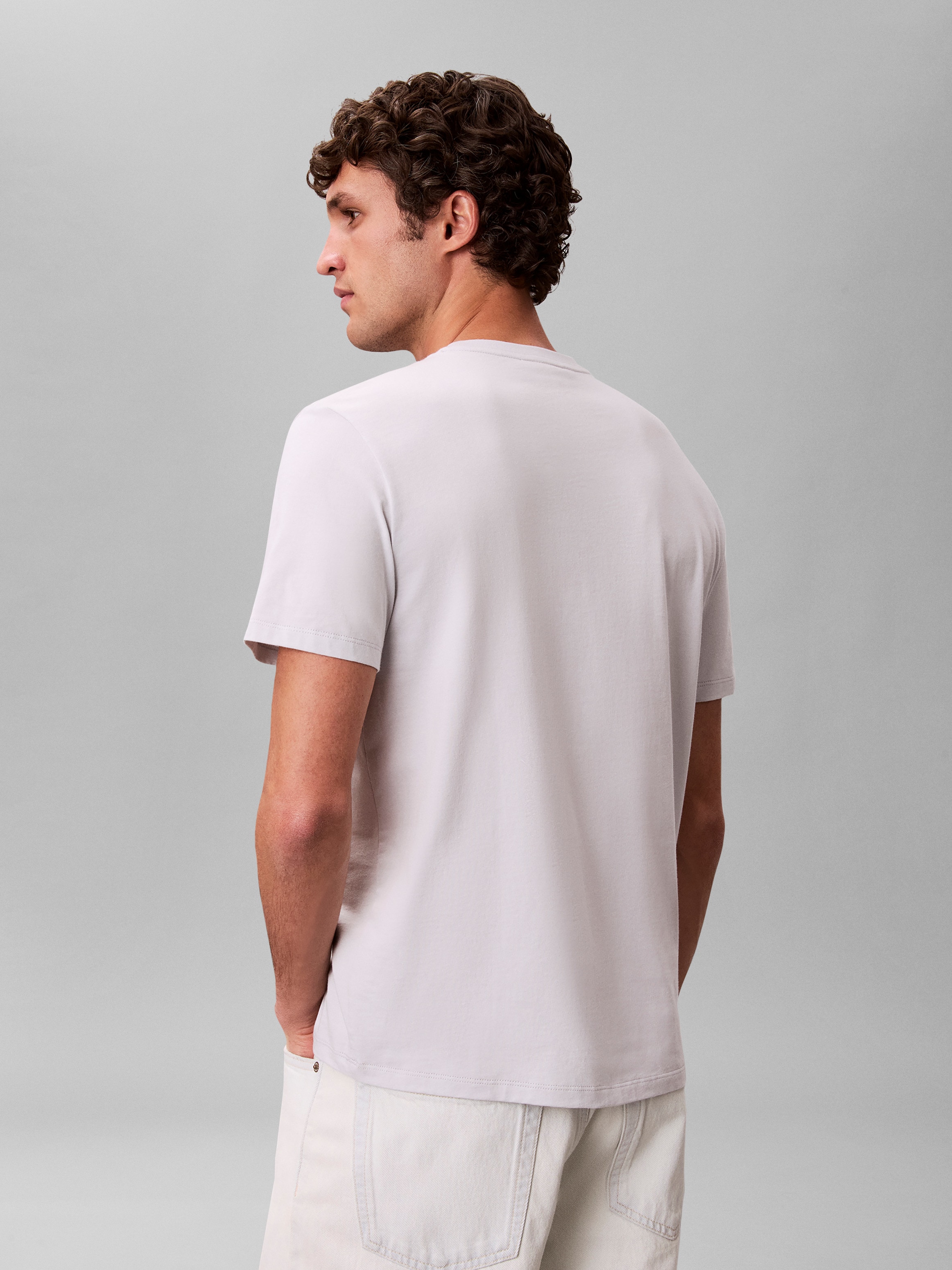 Calvin Klein Jeans T-shirt »SS BADGE TEE 2 PACK« Paquet, 2er-Pack, 2 Mit Rundhalsausschnitt