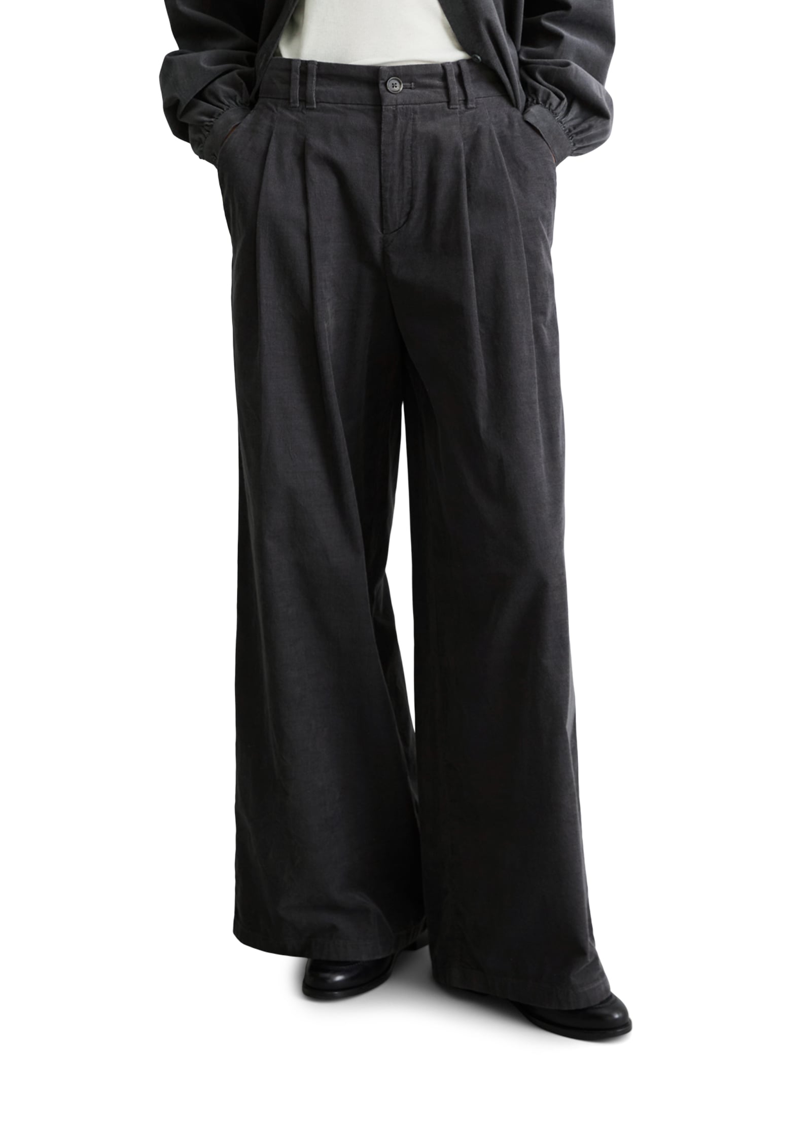 Marc O'Polo DENIM Pantalon en velours côtelé  9 : Plis sur la taille, large en coton biologique