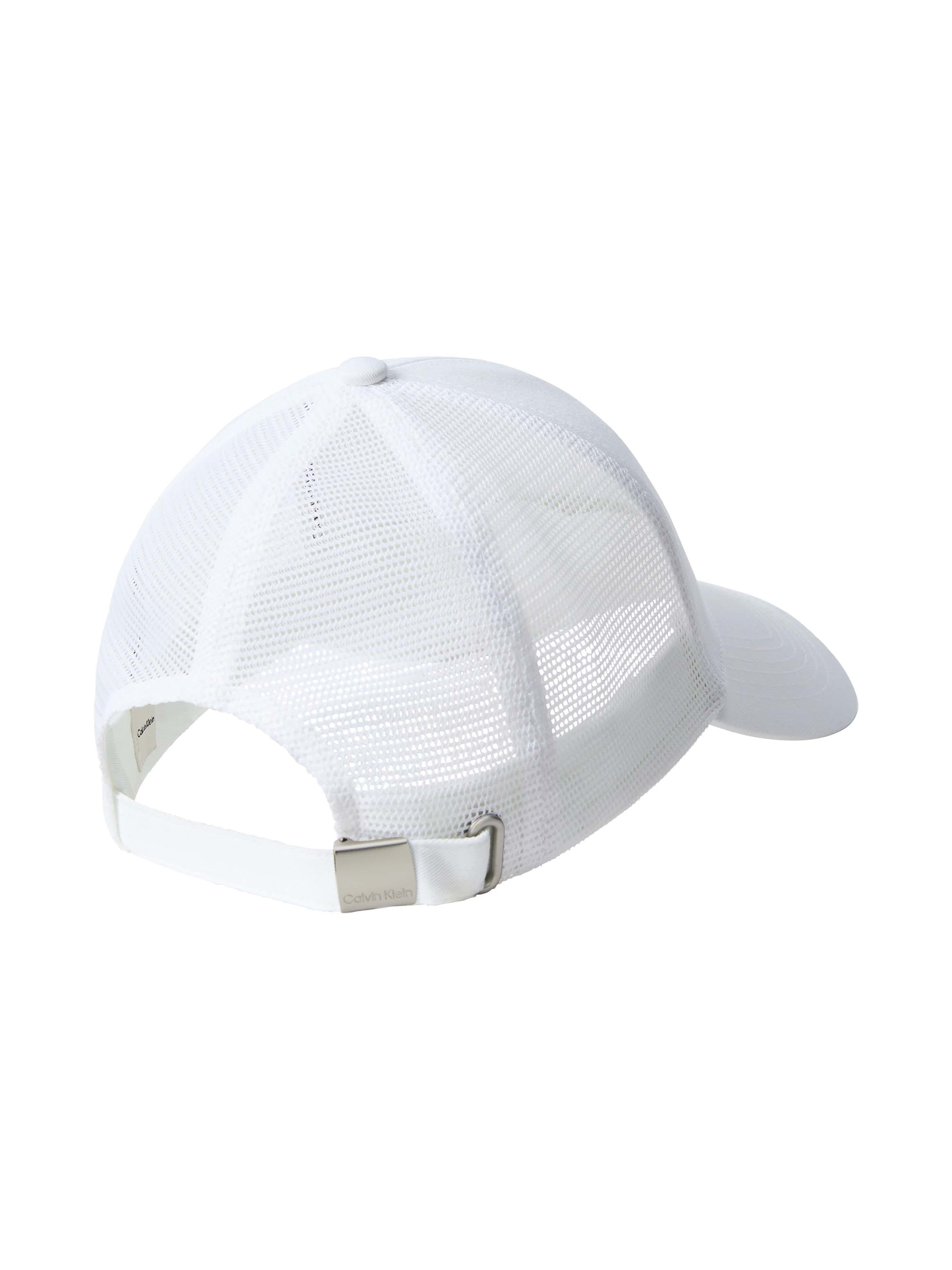 Calvin Klein Jeans Casquette de camionneur »MONOLOGO WOVEN PATCH TRUCKER« Netzeinsatz, Grösse individuell verstellbar