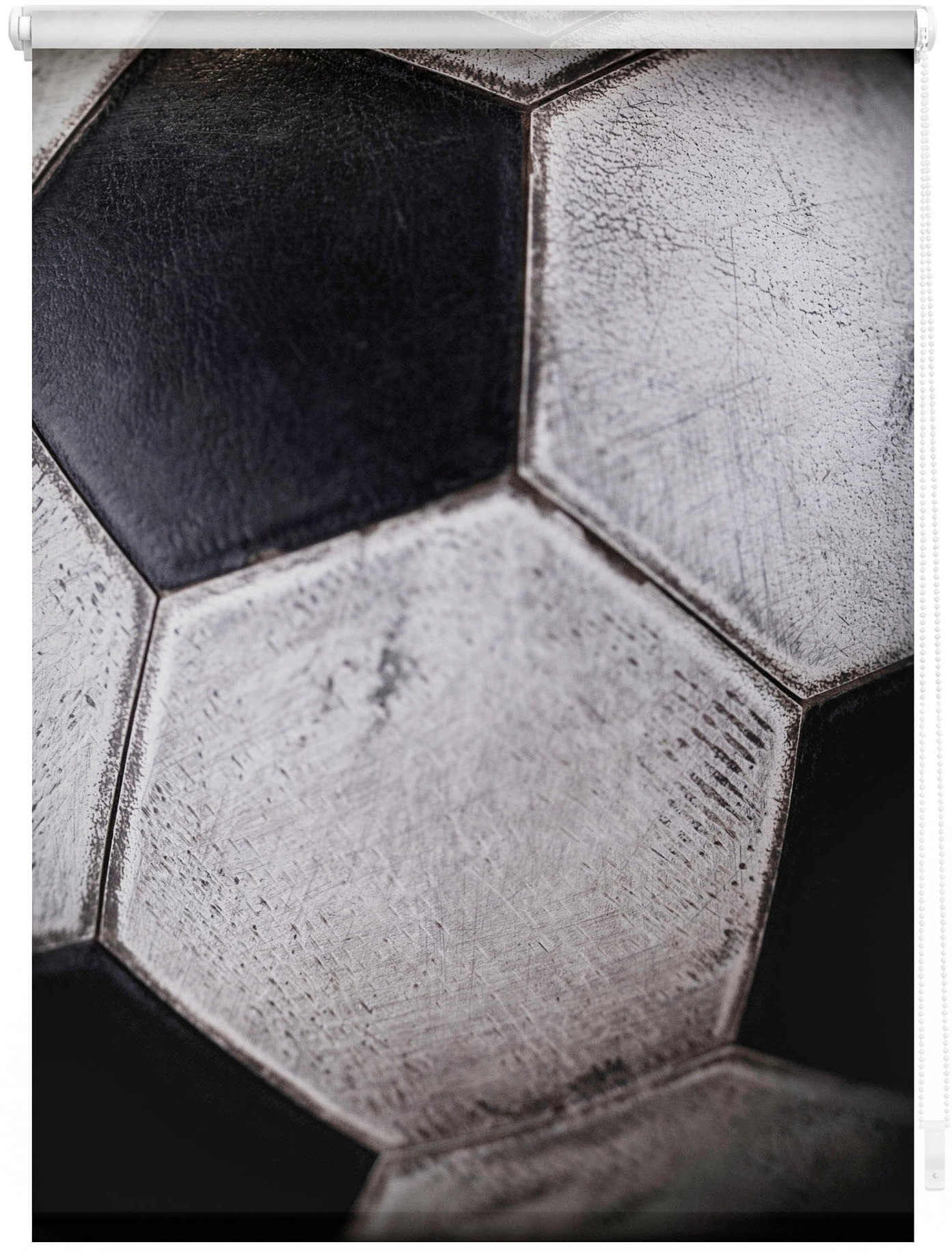 LICHTBLICK ORIGINAL Seitenzugrollo »Rollo Klemmfix, ohne Bohren, blickdicht, Retro Fussball - Schwarz-Weiss«, blickdicht, Sichtschutz-Blendschutz, freihängend