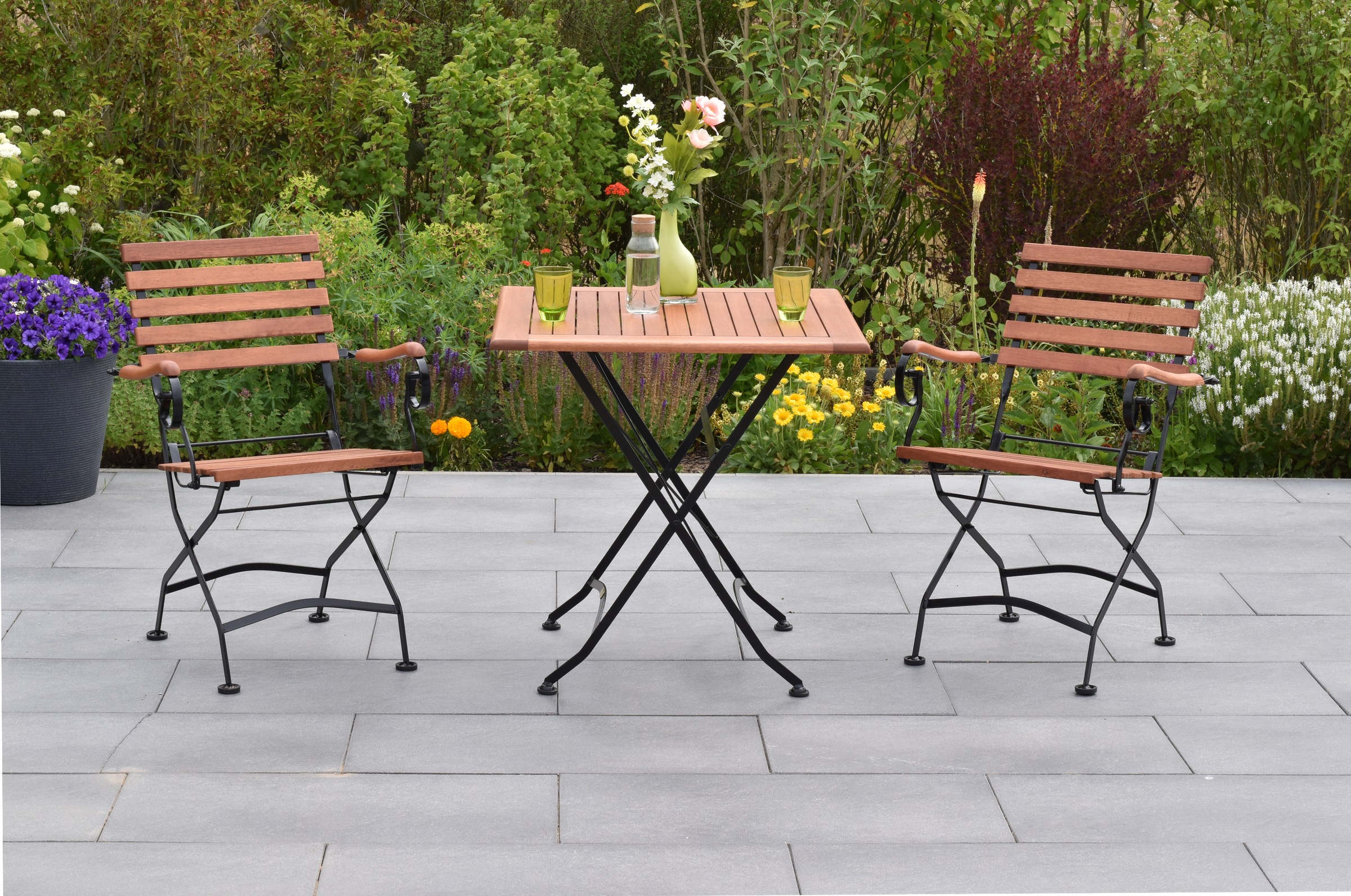 Image of MERXX Garten-Essgruppe ""Schlossgarten"" Set, Geöltes Eukalyptusholz, 3 Stk. tlg. Tisch klappbar: LxB: 75x75 cm