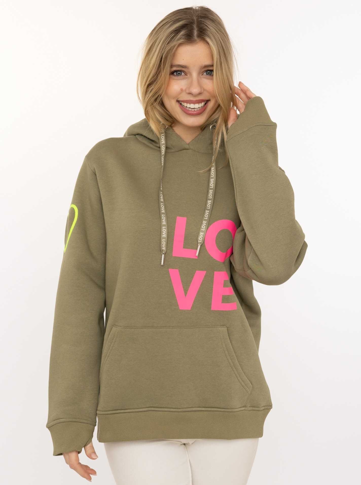 Image of Zwillingsherz Kapuzensweatshirt, mit gesticktem Neon Herz am Ärmel und "Love" Schriftzug auf Kordel