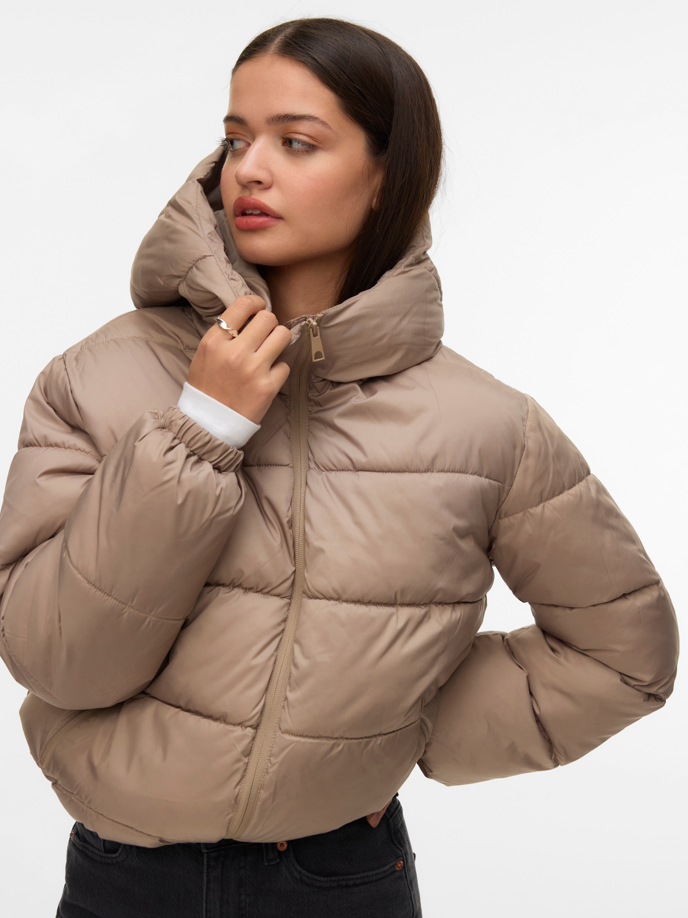 Image of Vero Moda Steppjacke "VMDINA SHORT PUFFER JACKET NOOS"