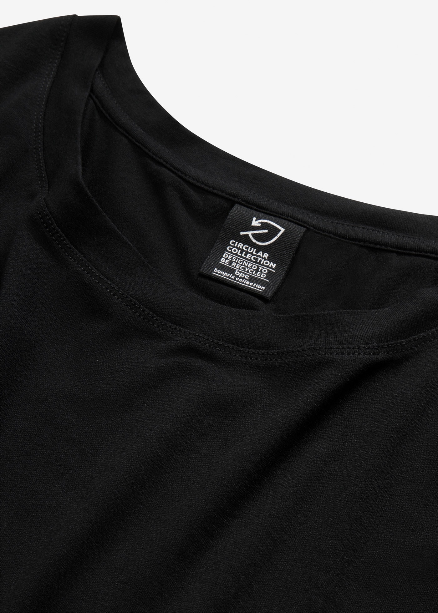 bonprix Oversize-Shirt oversize Passform, Halbarm-Design, aus Viskose und Elasthan