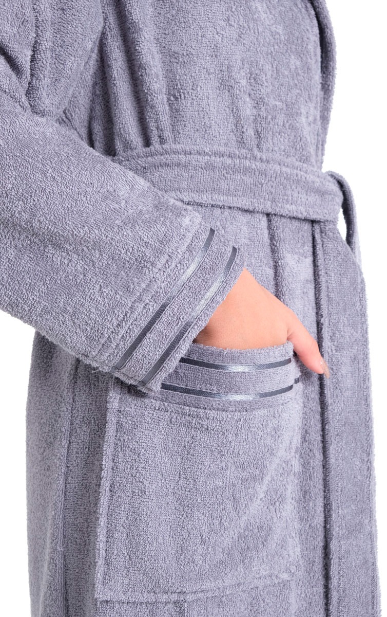 Bruno Banani Damenbademantel »Clement, ideal für Sauna & Spa, Hotelbademantel, Morgenmantel« 1 Stk. 100% Baumwolle, einfarbig, glänzende Streifen-Bordüre, Taschen, XS-3XL