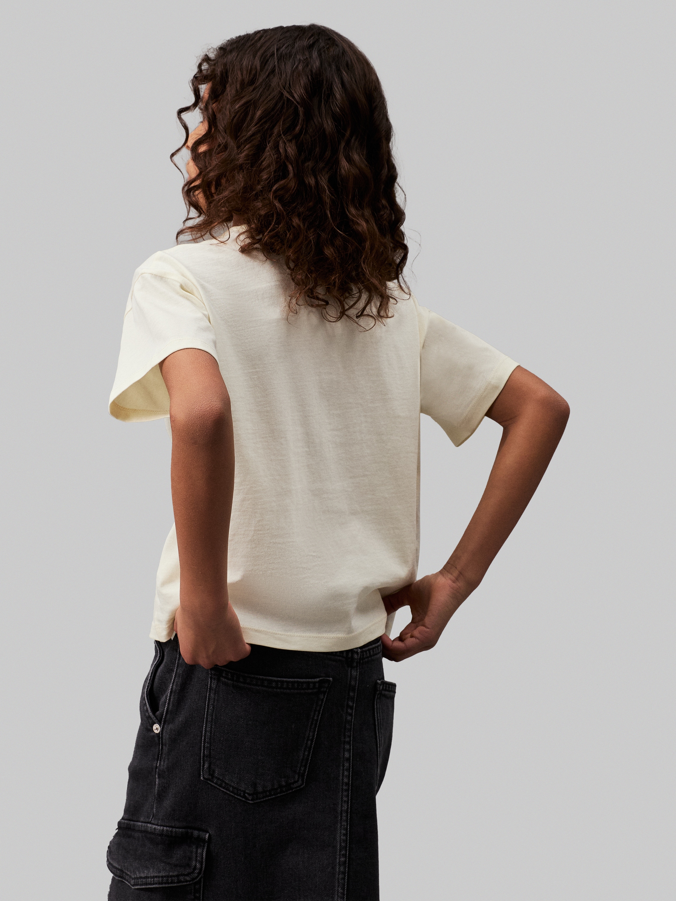 Calvin Klein Jeans T-Shirt »GLITTER MONOGRAM BOXY SS T-SHIRT«, für Kinder bis 16 Jahre mit glitzerndem Markenlabel