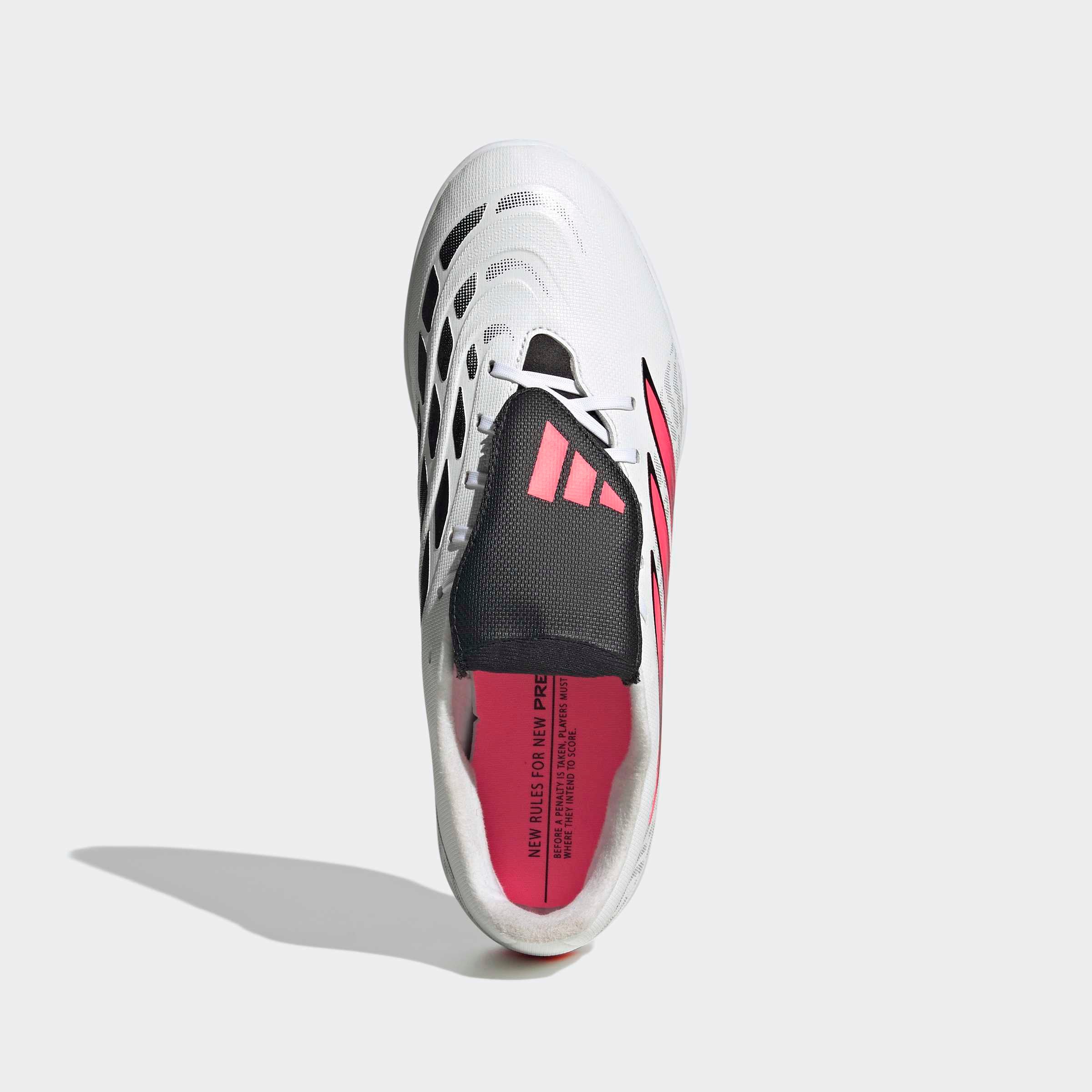 adidas Performance Chaussure de football »PREDATOR CLUB SALA , HALLENBÖDEN, UMSCHLAGBARE ZUNGE«  pour sol de salle