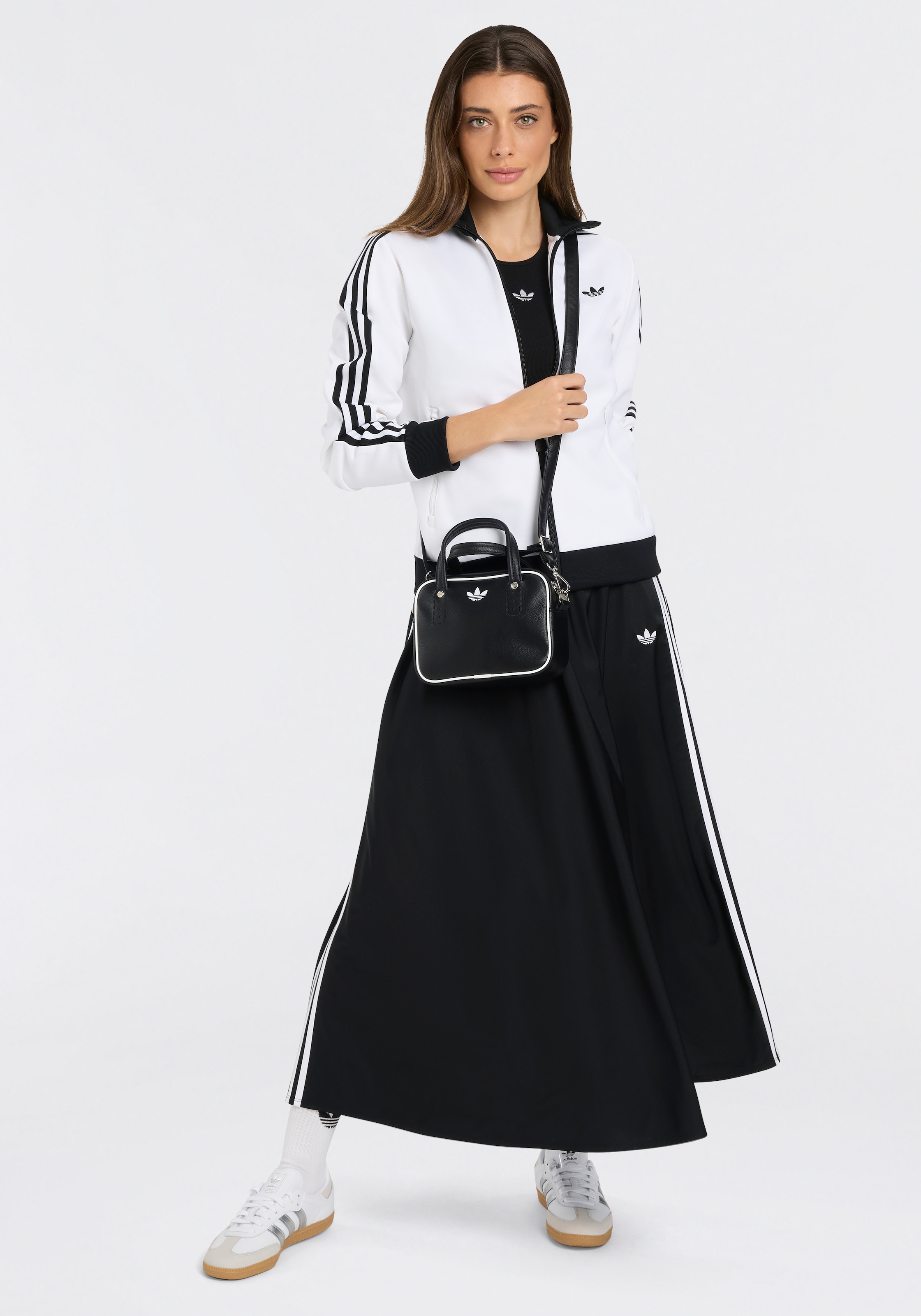 adidas Originals Robe t-shirt »FIREBIRD SKIRT« style sportif, avec fermeture à pression
