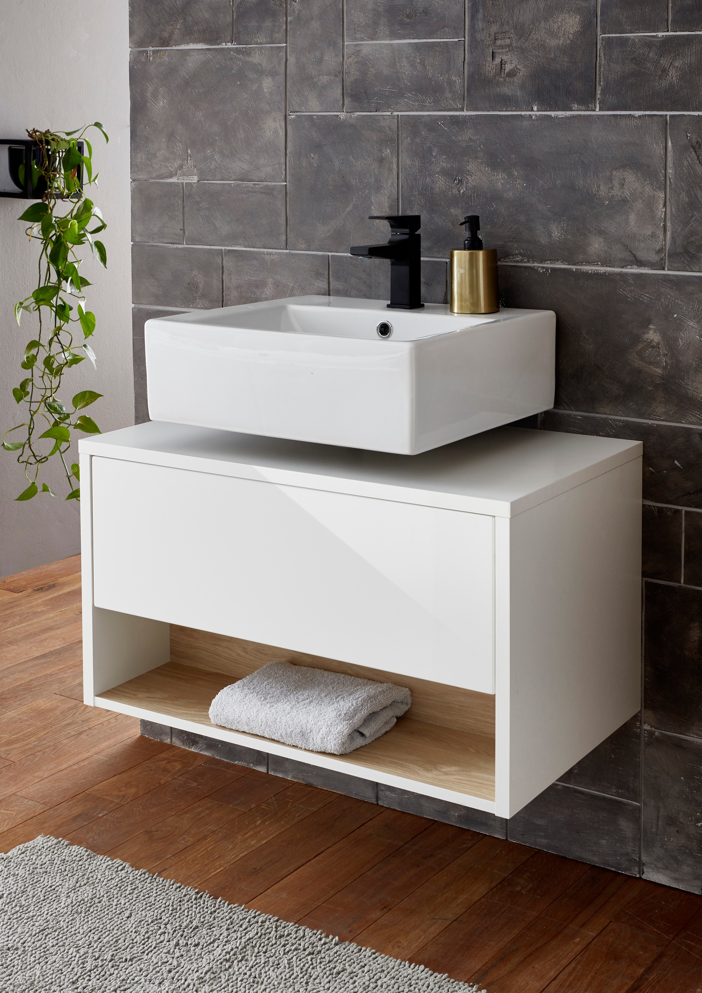 Places of Style Badmöbel-Set »Studio Line, Bad im modernen Design, 3-teiliges Badezimmer«, (3 St.), Schrank, Unterschrank und Spiegel, in zwei Farben verfügbar, Stauraum