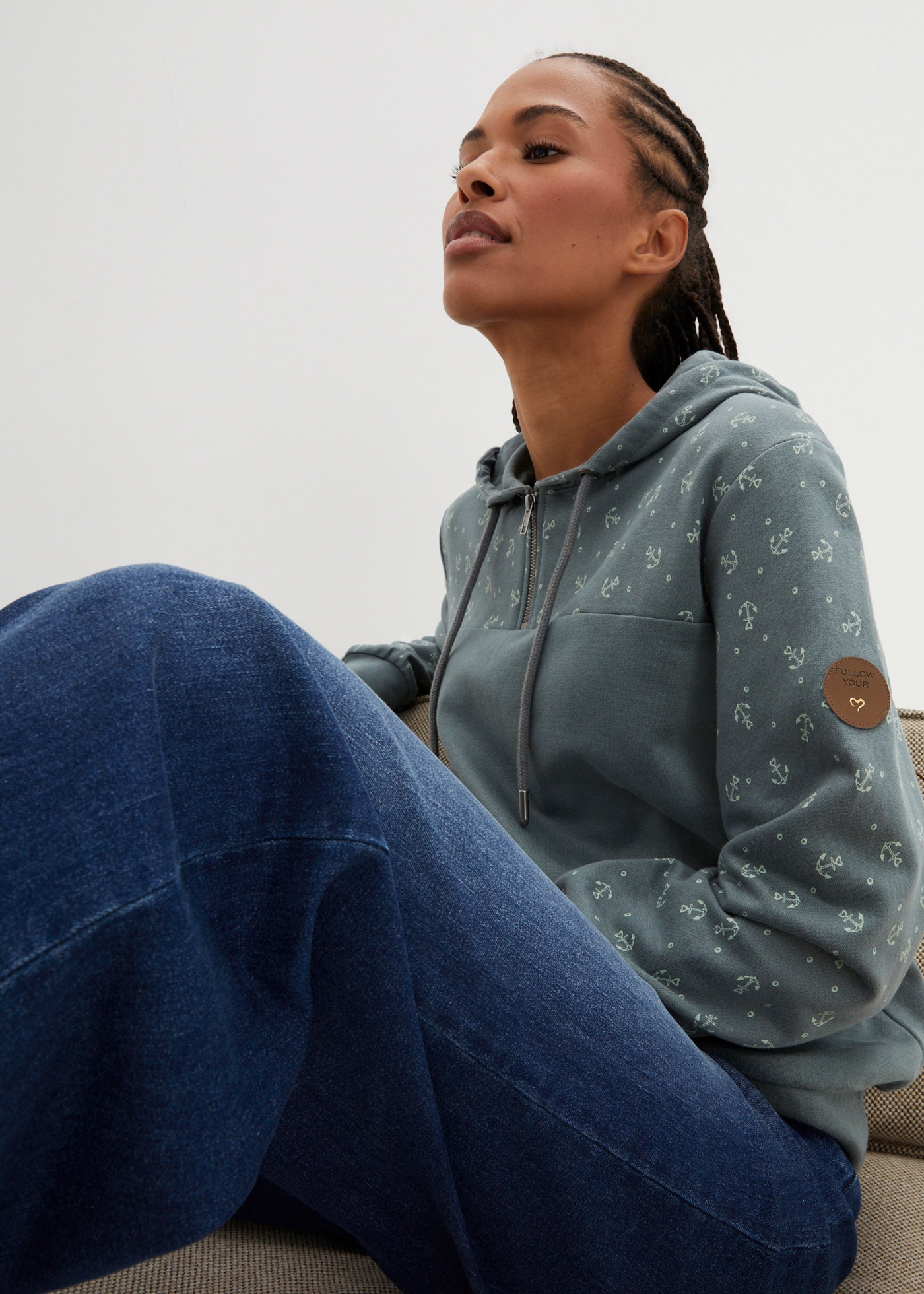 bonprix Hoodie »Kapuzensweatshirt mit Reissverschluss aus reiner Baumwolle«, Kapuzensweatshirt mit Reissverschluss aus reiner Baumwolle
