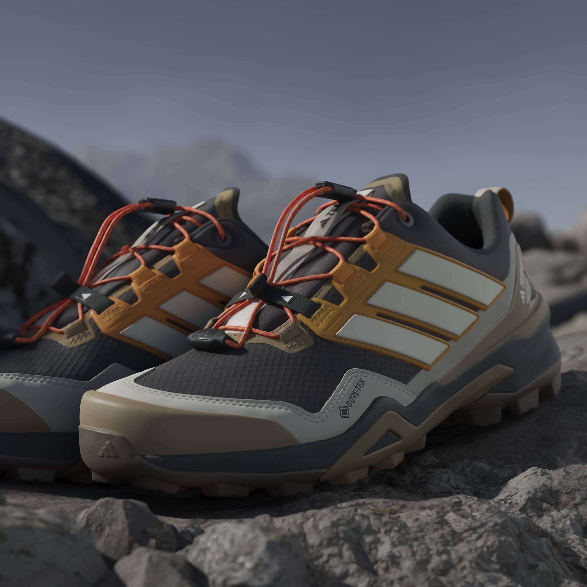 adidas TERREX Wanderschuh »TERREX SKYCHASER GORE-TEX«  wasserdicht dank Gore-Tex Membrane