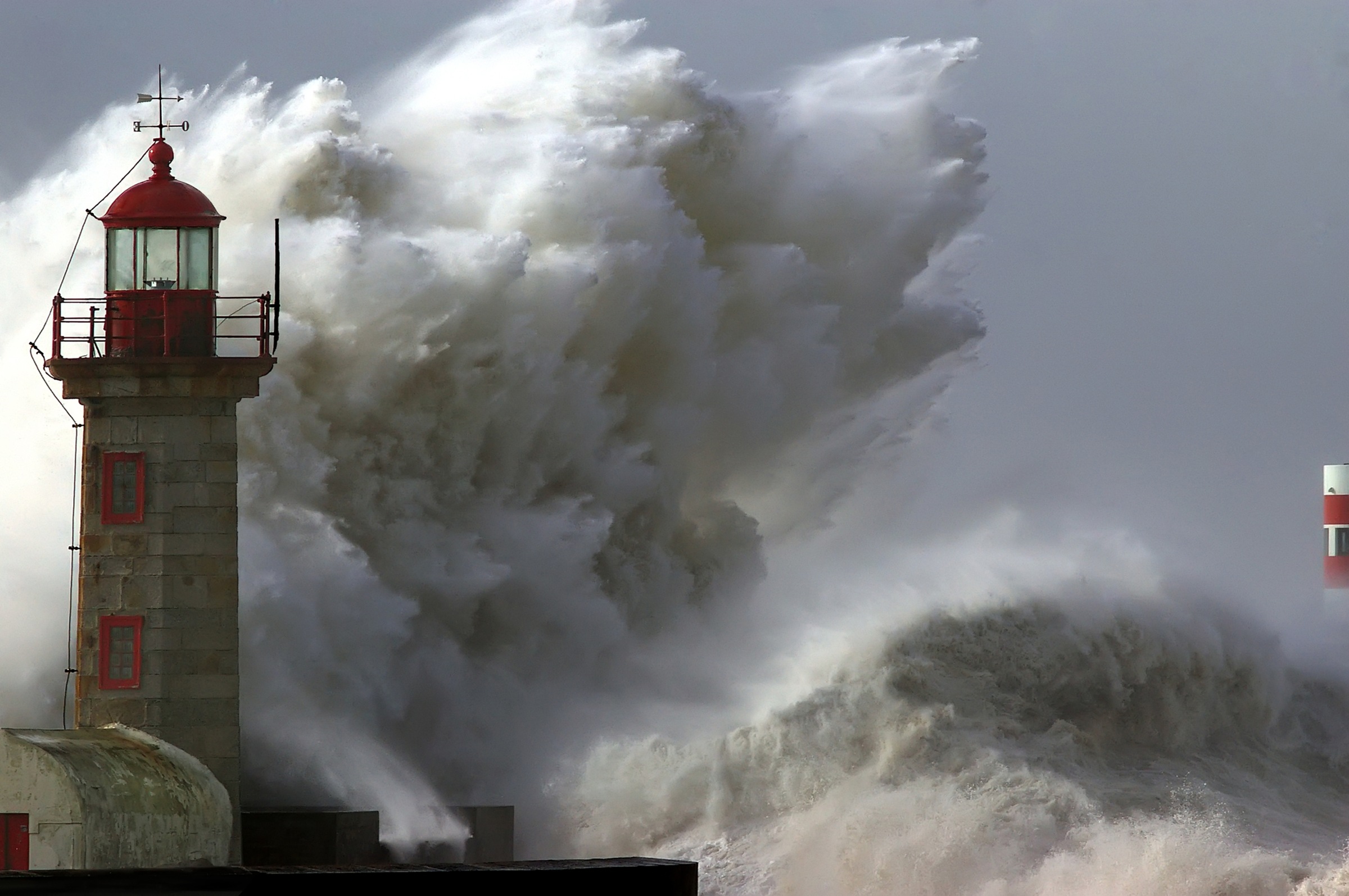 Image of Papermoon Fototapete »Lighthouse in Storm« bei Ackermann Versand Schweiz