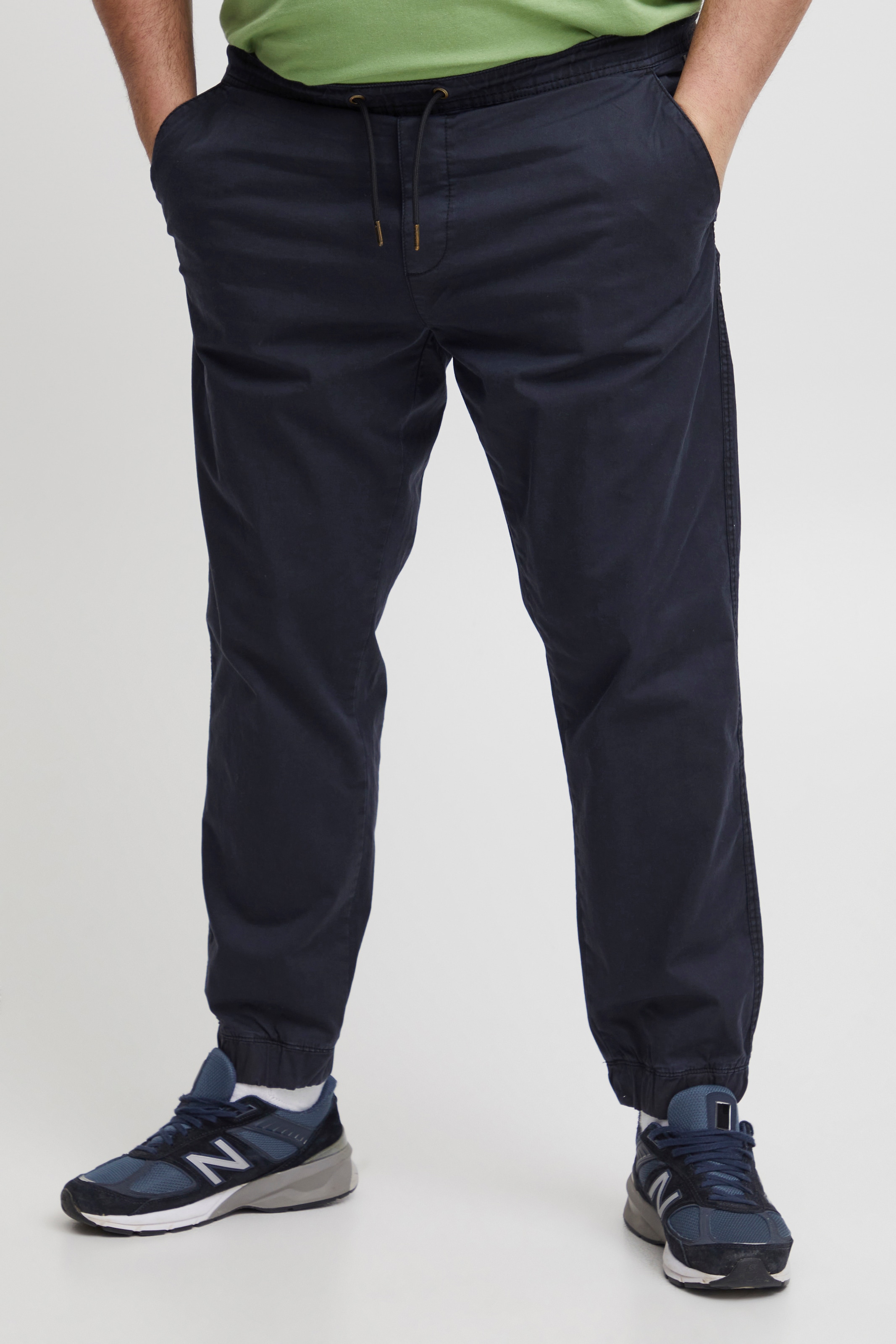 Image of Blend Stoffhose "BHNIMBU pants" aus Baumwollmischung, Slim Fit, mit Bindeband, elastisch