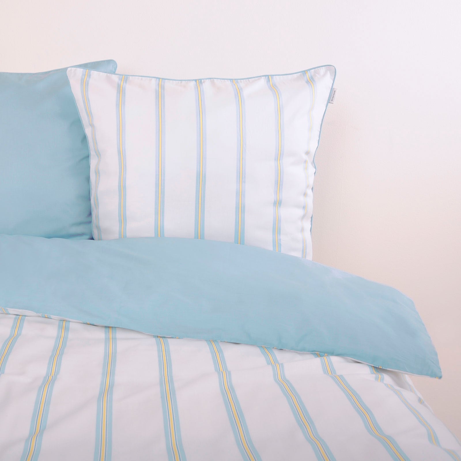 TOM TAILOR HOME Linge de lit »CLASSIC SATIN STRIPES in Gr. 135x200cm oder 155x220cm« 2 cuis new bedroom, passepoil coloré sur l’oreiller