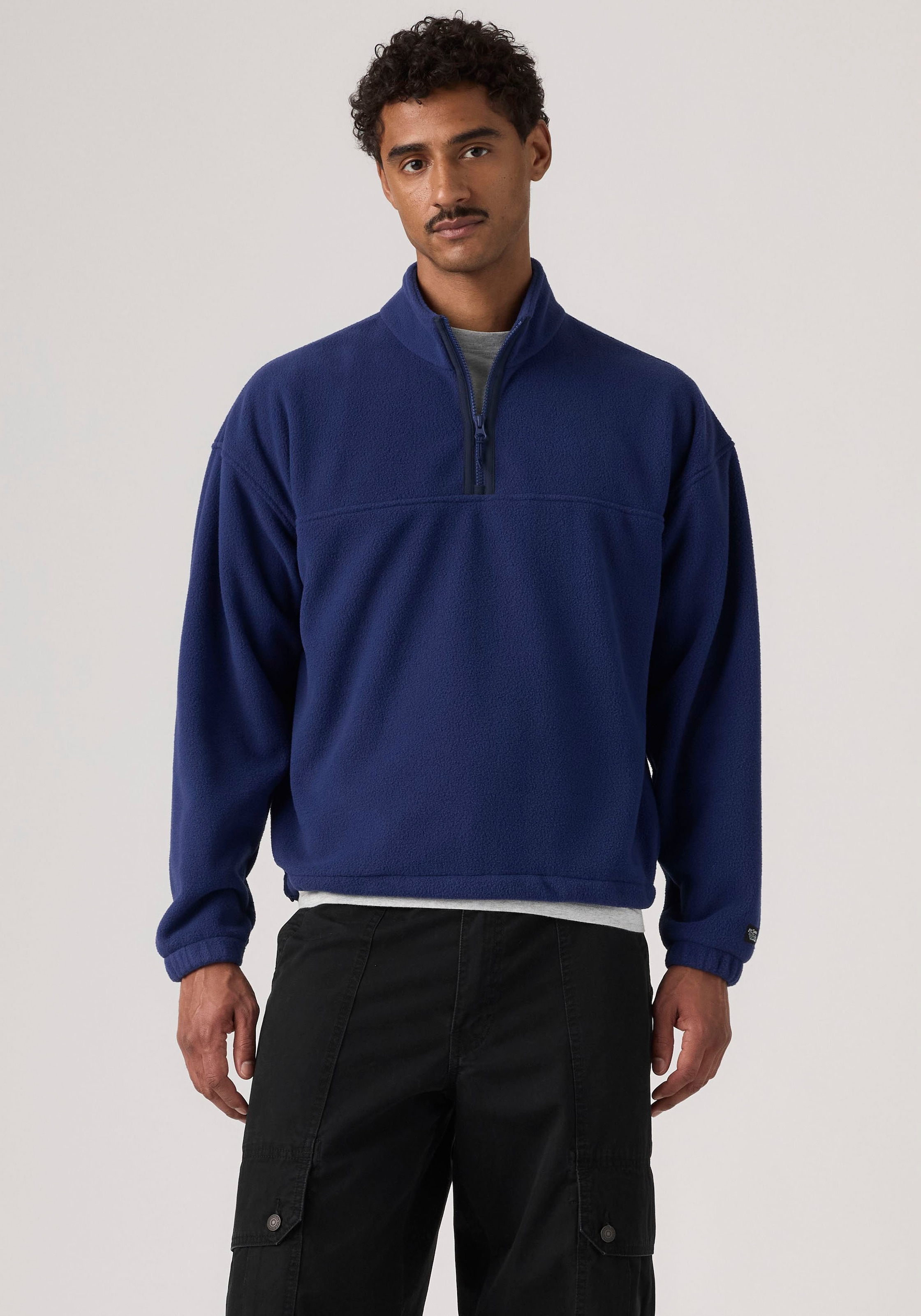 Levi's® Pull en polaire »REDWOOD HALF ZIP«, ourlet avec cordon de serrage
