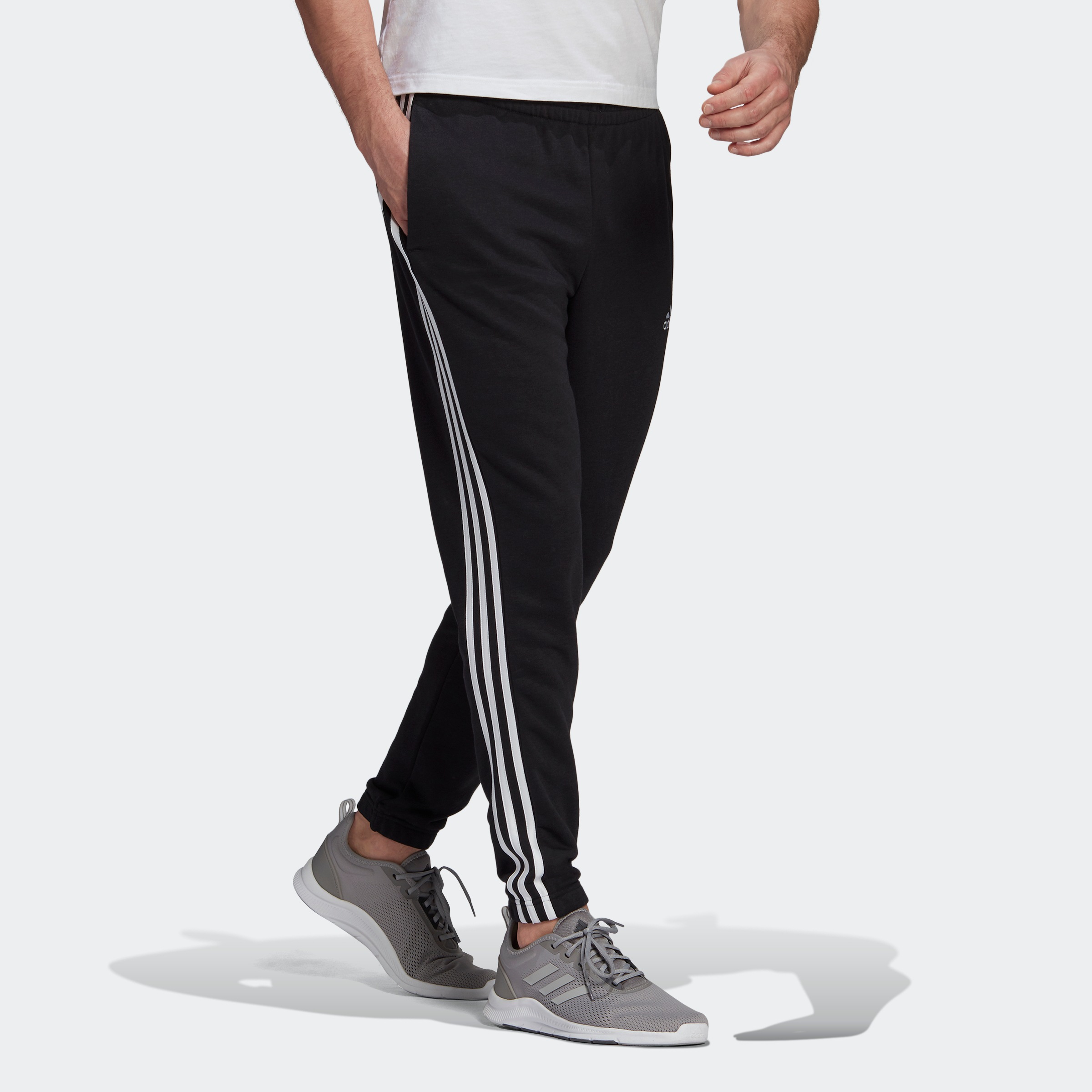 Image of adidas Performance Sporthose »ESSENTIALS FRENCH TERRY TAPERED 3-STREIFEN HOSE« bei Ackermann Versand Schweiz