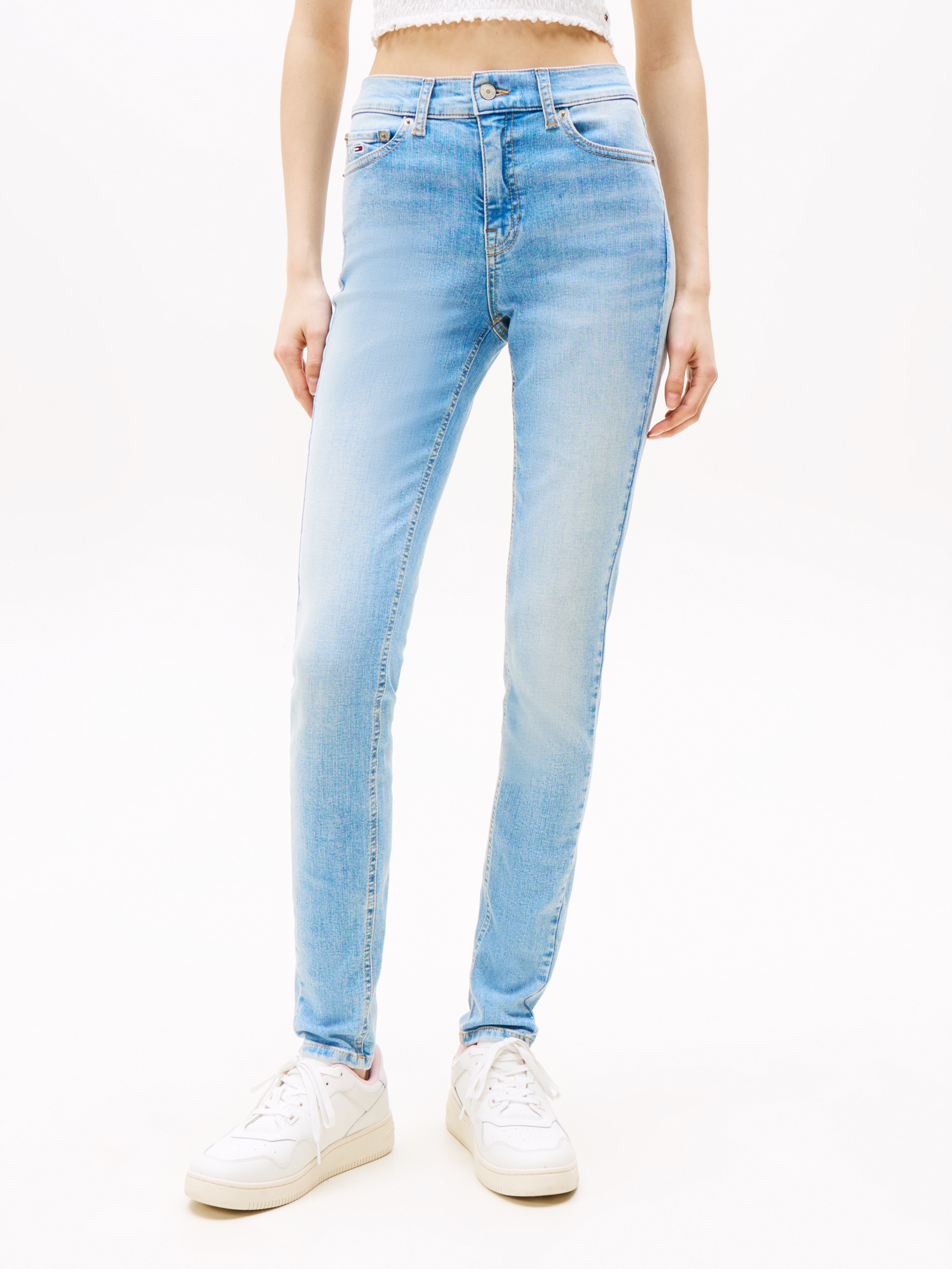 Tommy Jeans Skinny-fit-Jeans »NORA MR SKNY AH1280« mit Logo-Badge, Mid Rise