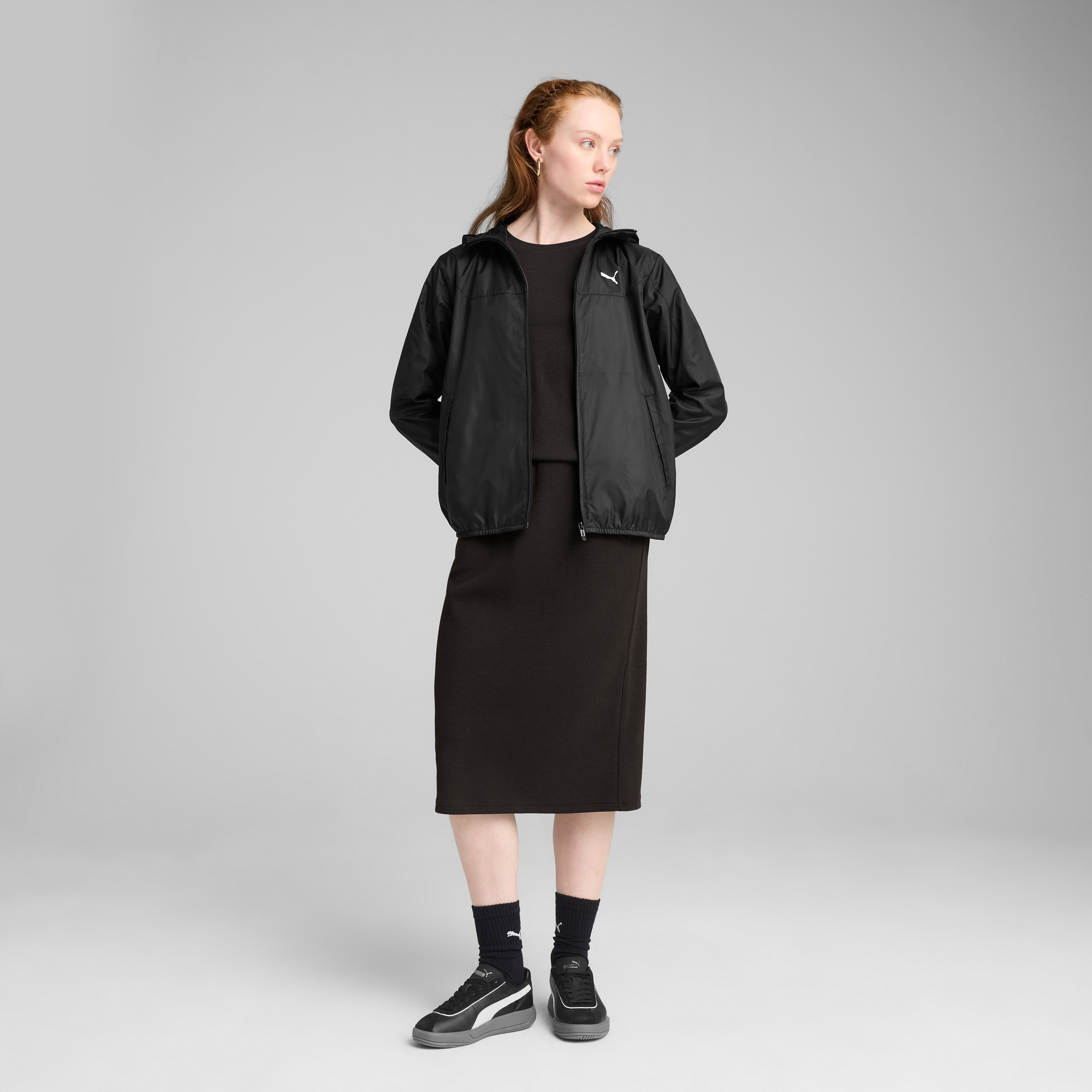 PUMA Coupe-vent »ESS REGULAR WINDBREAKER« avec capuche avec logo en impression caoutchouc, avec capuche, avec poignets et ourlet élastiques