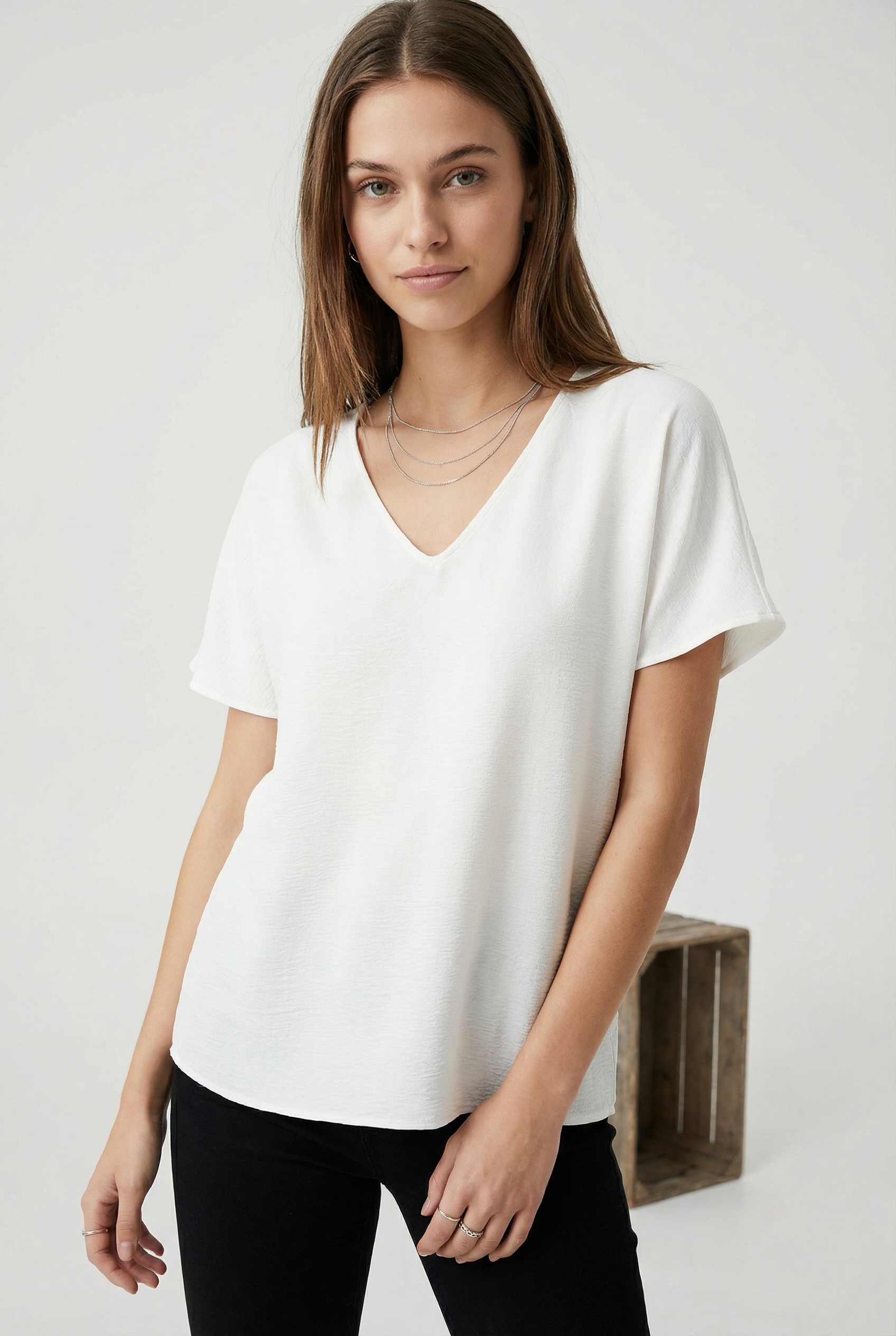 Image of ONLY CARMAKOMA Shirtbluse "CARMETTA LIFE V-NECK SS TOP WVN NOOS"