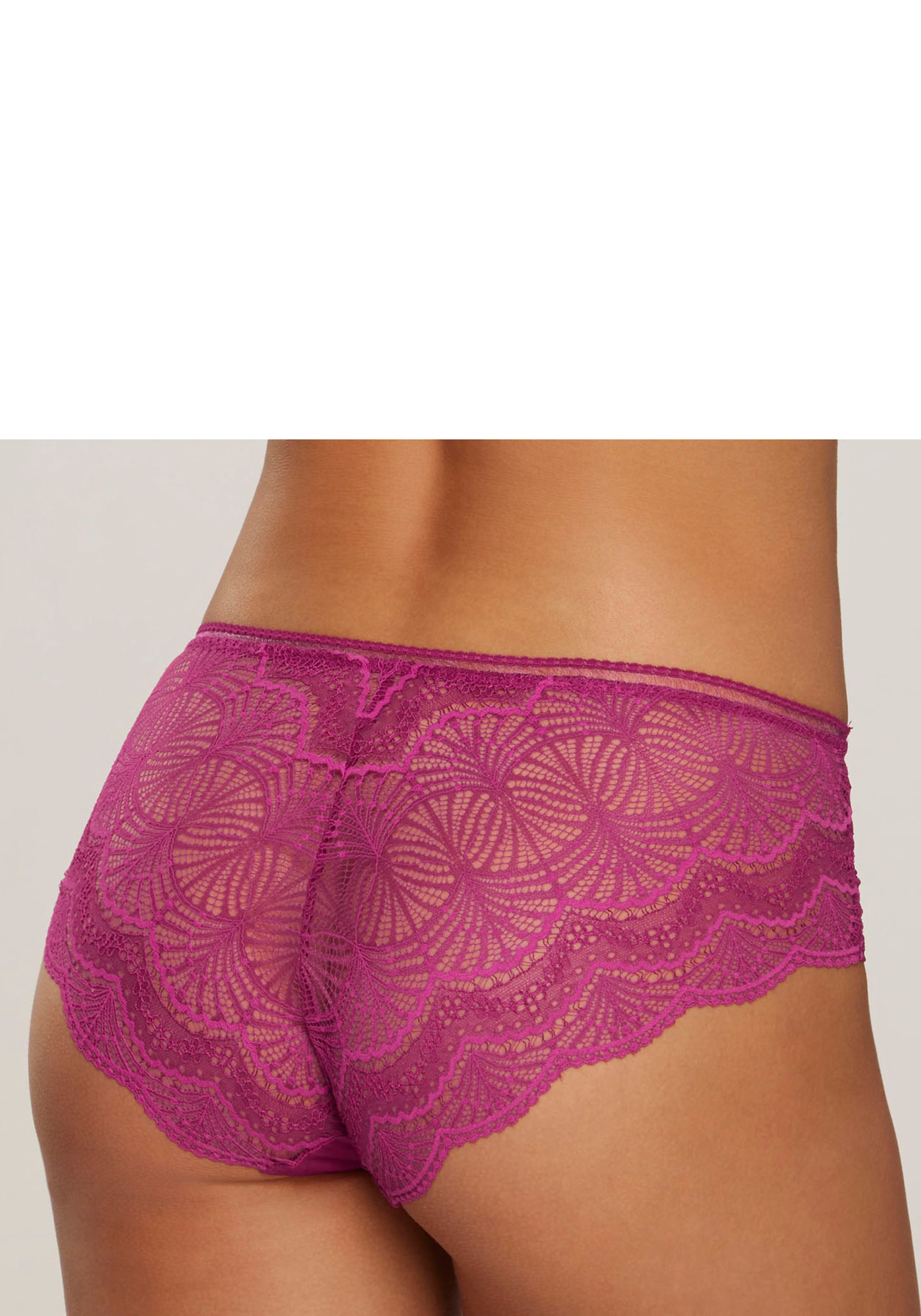 s.Oliver Panty »Pauline«, aus feiner Spitze und weichem Microtouch-Material