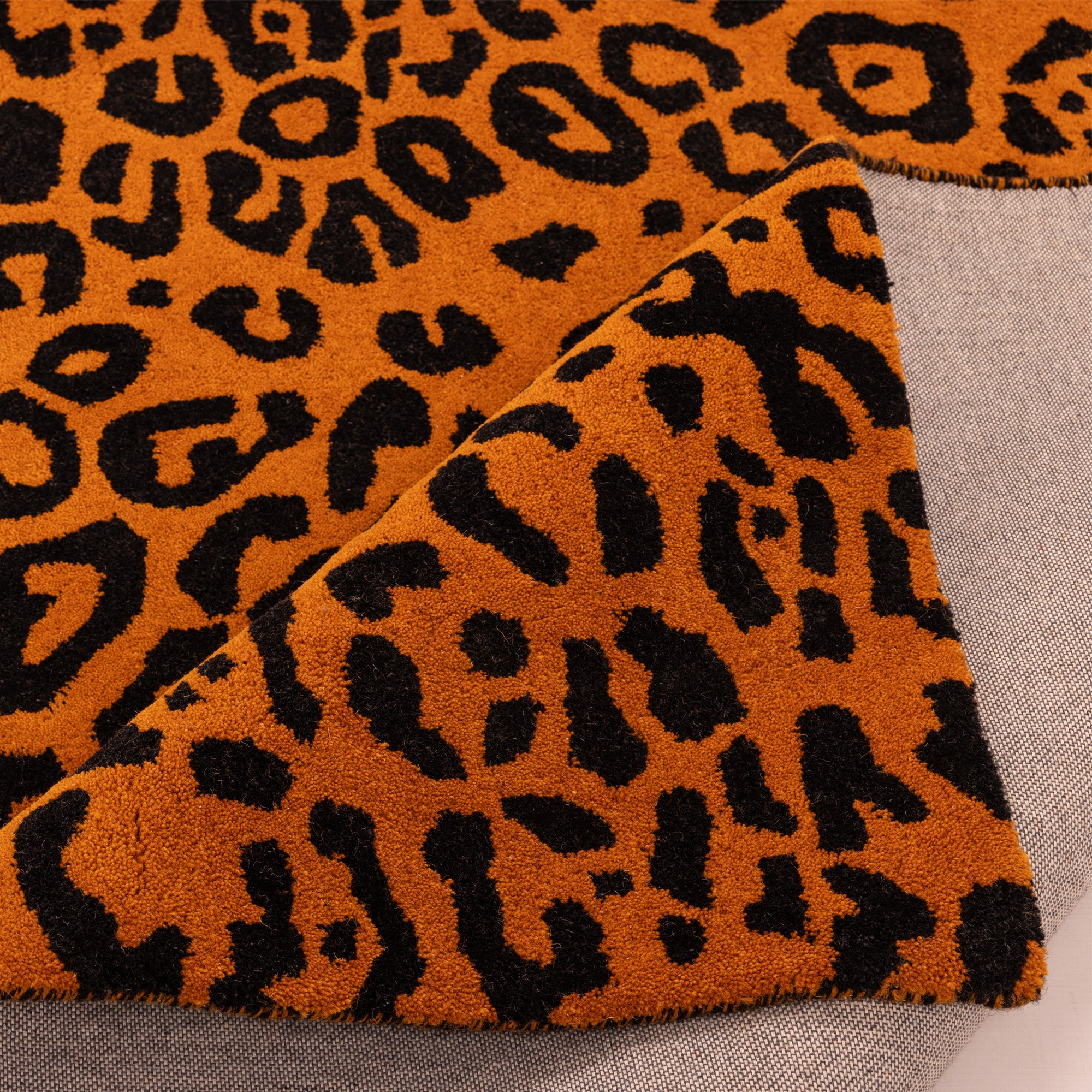 GOODproduct Wollteppich »Gabbo Leo, Leopardenmuster, handgearbeitet« rechteckig 14 mm Höhe reine Wolle, Uni, Wohnzimmer, Schlafzimmer, Esszimmer