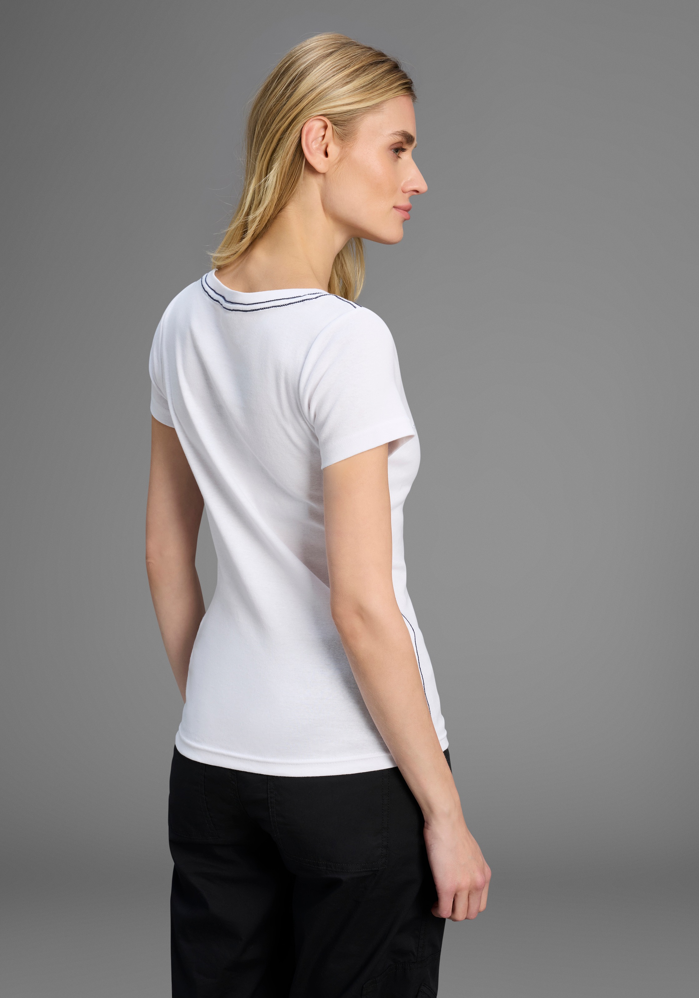 KangaROOS T-Shirt, Kurzarm, sehr figurbetonte Passform