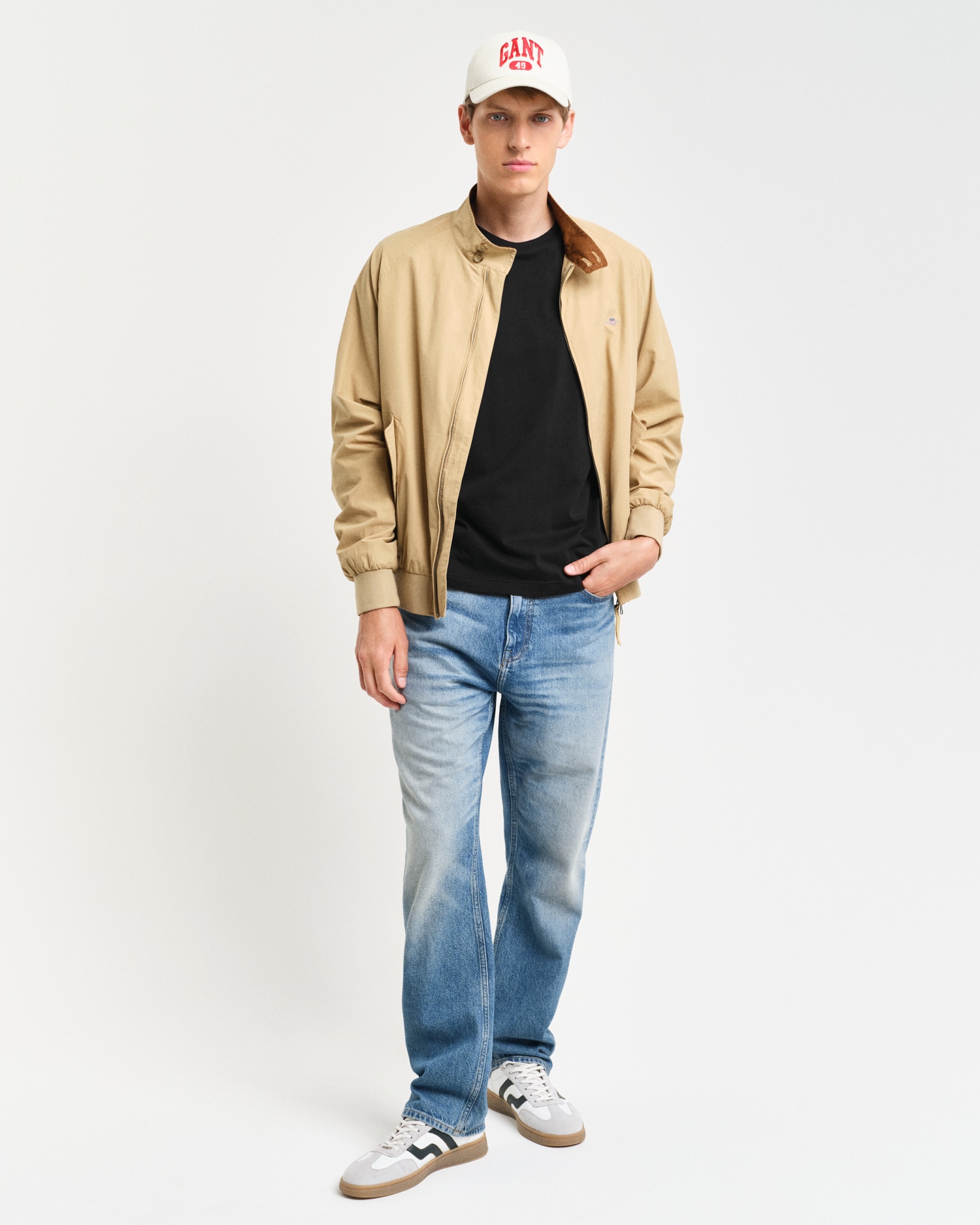 Gant T-shirt »REG ARCHIVE SHIELD EMB SS T-SHIRT« von dem Archiv aus den 1980er-Jahren inspiriert