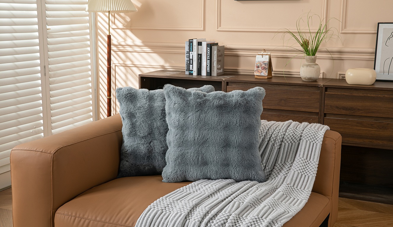 OTTO home Kissenbezug "Briee Premium" Kissenhülle mit Fell-Optik, unifarben, hochwertig, extra weich