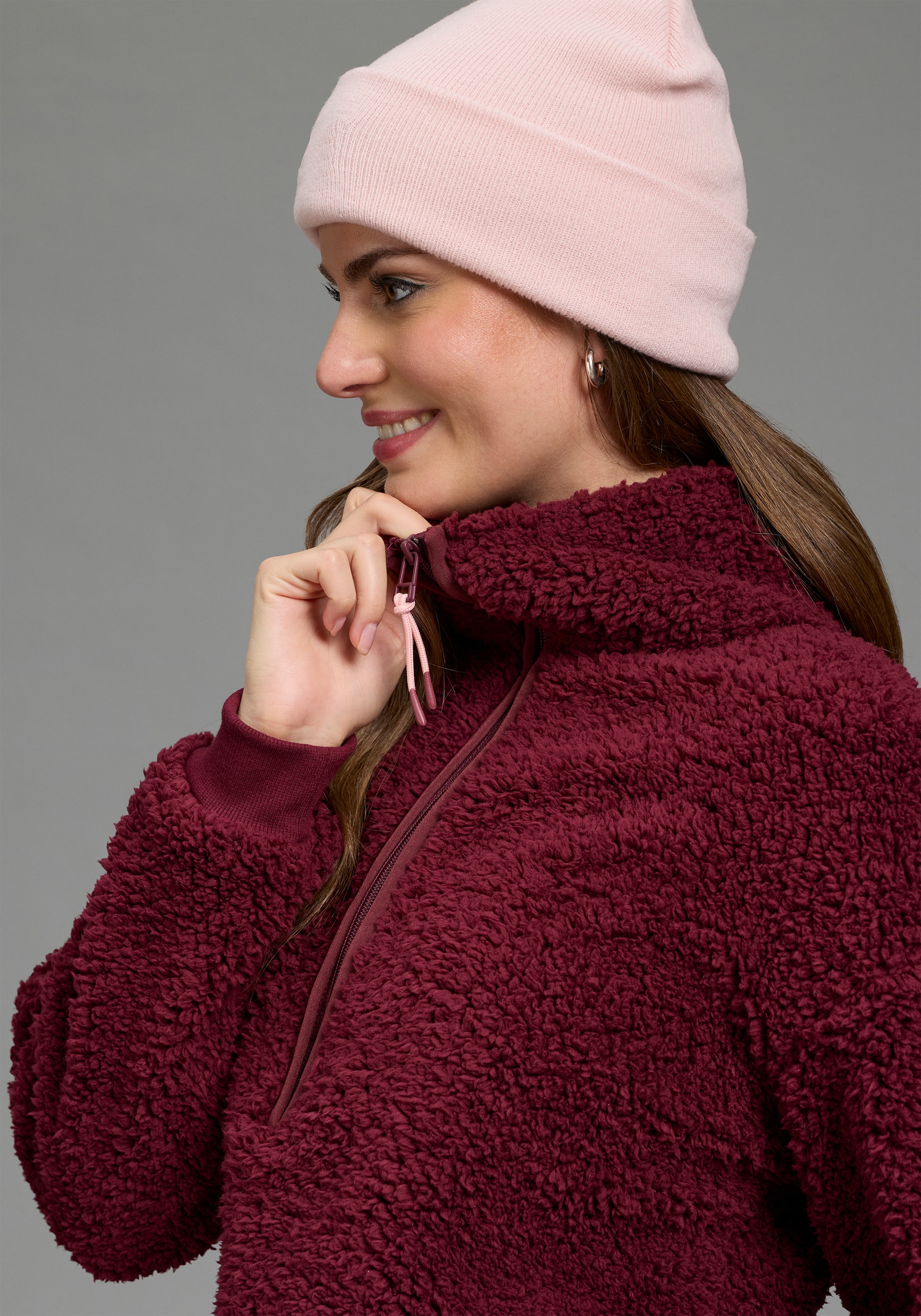 Laura Scott Fleecepullover, 1 aus kuscheligem Teddyfleece mit Troyerkragen und Reissverschluss
