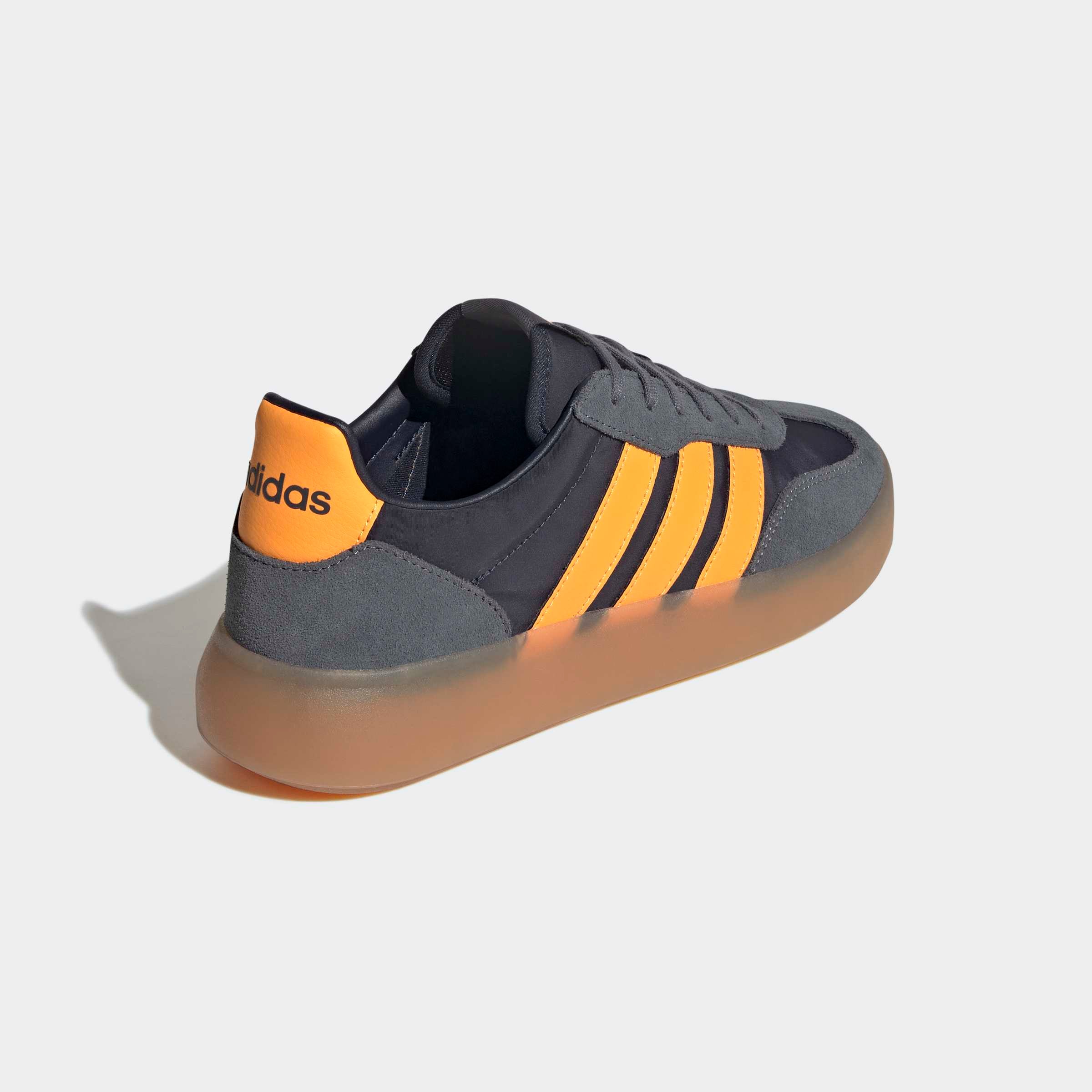 adidas Sportswear Sneakers »BARREDA DECODE«  inspiré du design de l’adidas handball spezial