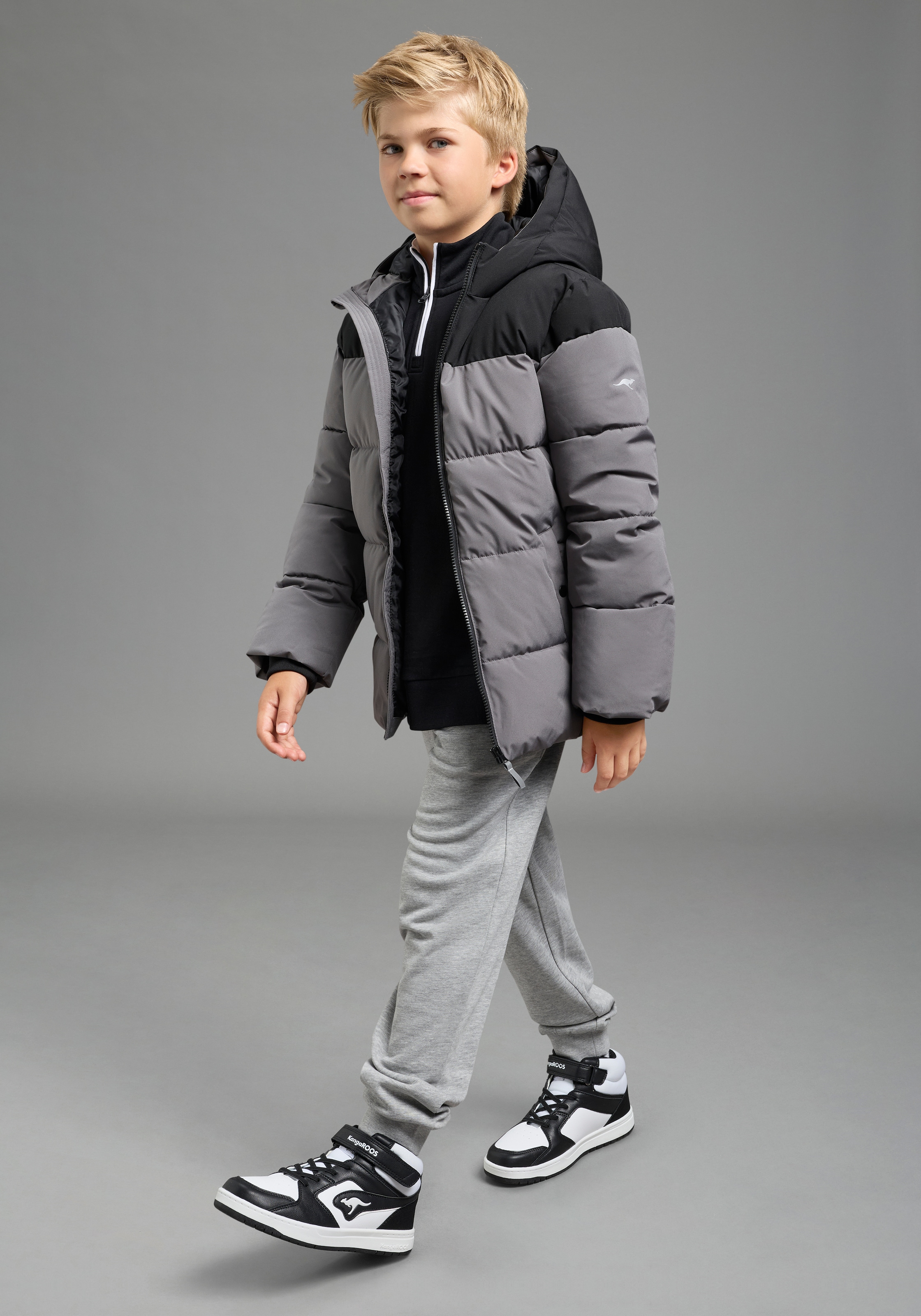 KangaROOS Veste d'extérieur »Winterjacke von KangaROOS mit kontrastfarbigen Einsatz« avec capuche Veste chaude avec doublure en polaire et doublure de capuche matelassée,