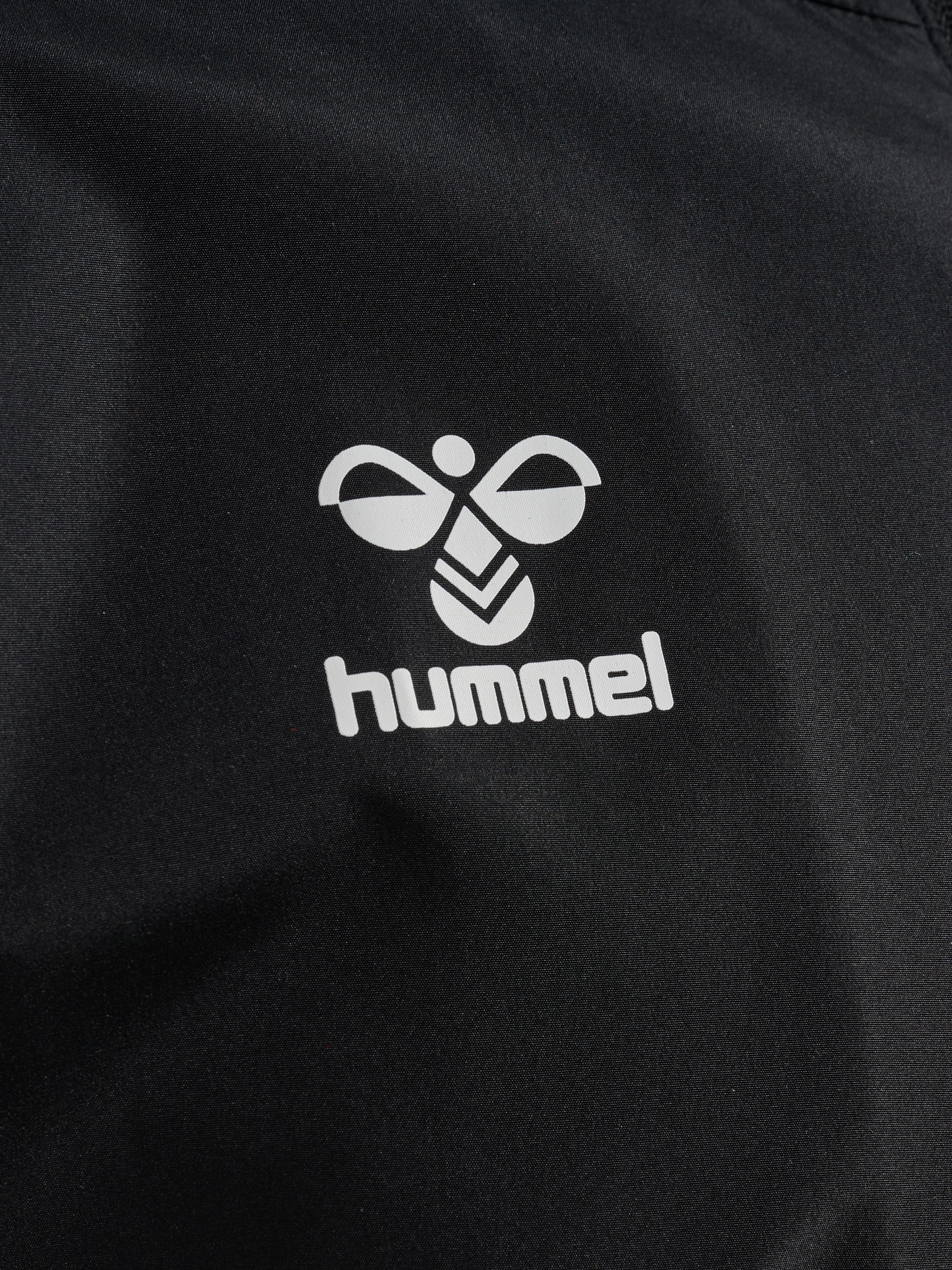 hummel Allwetterjacke »hmlESSENTIAL AW JACKET« mit Kapuze mit Reissverschlusstaschen, atmungsaktiv, wasser- und windabweisend