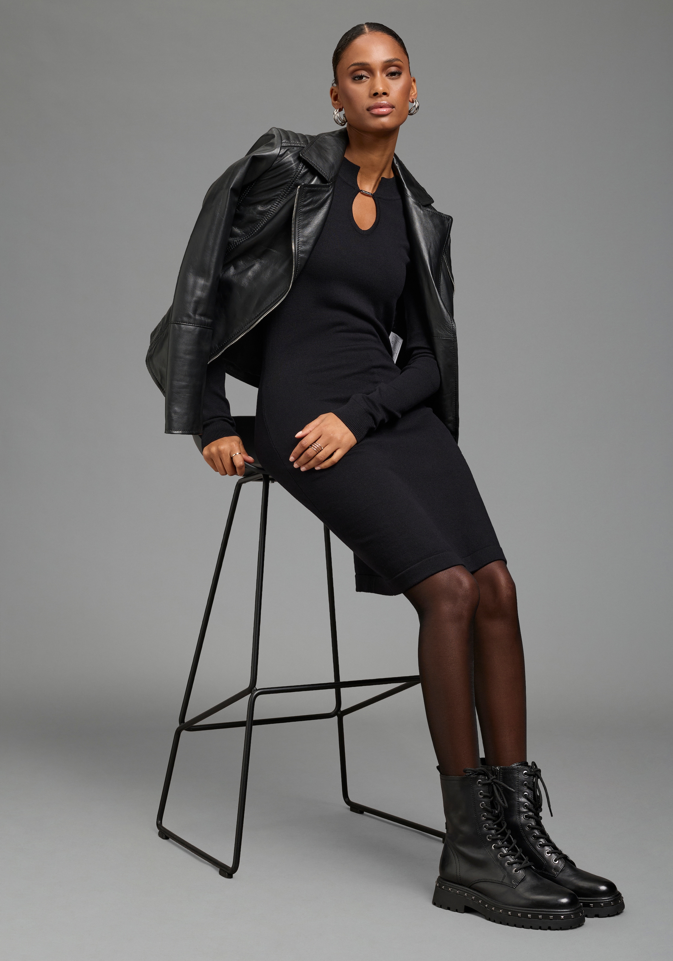 Bruno Banani Robe en tricot Sans poches également en grandes tailles, coupe ajustée, manches longues avec poignets
