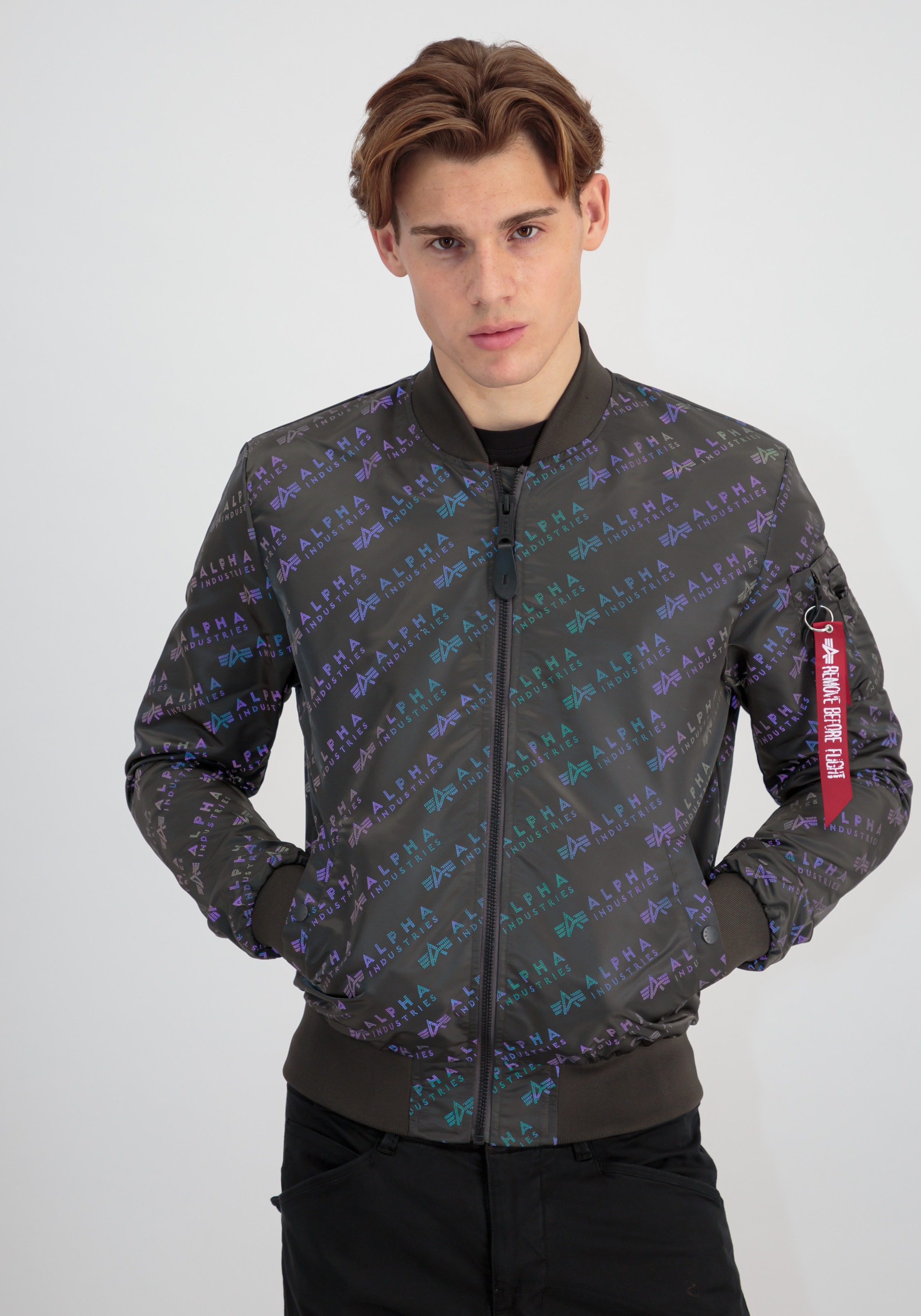 Alpha Industries Regen- und Matschjacke »Alpha Industries Men - Bomber Jackets MA-1 LW AOP Rainbow Ref.«