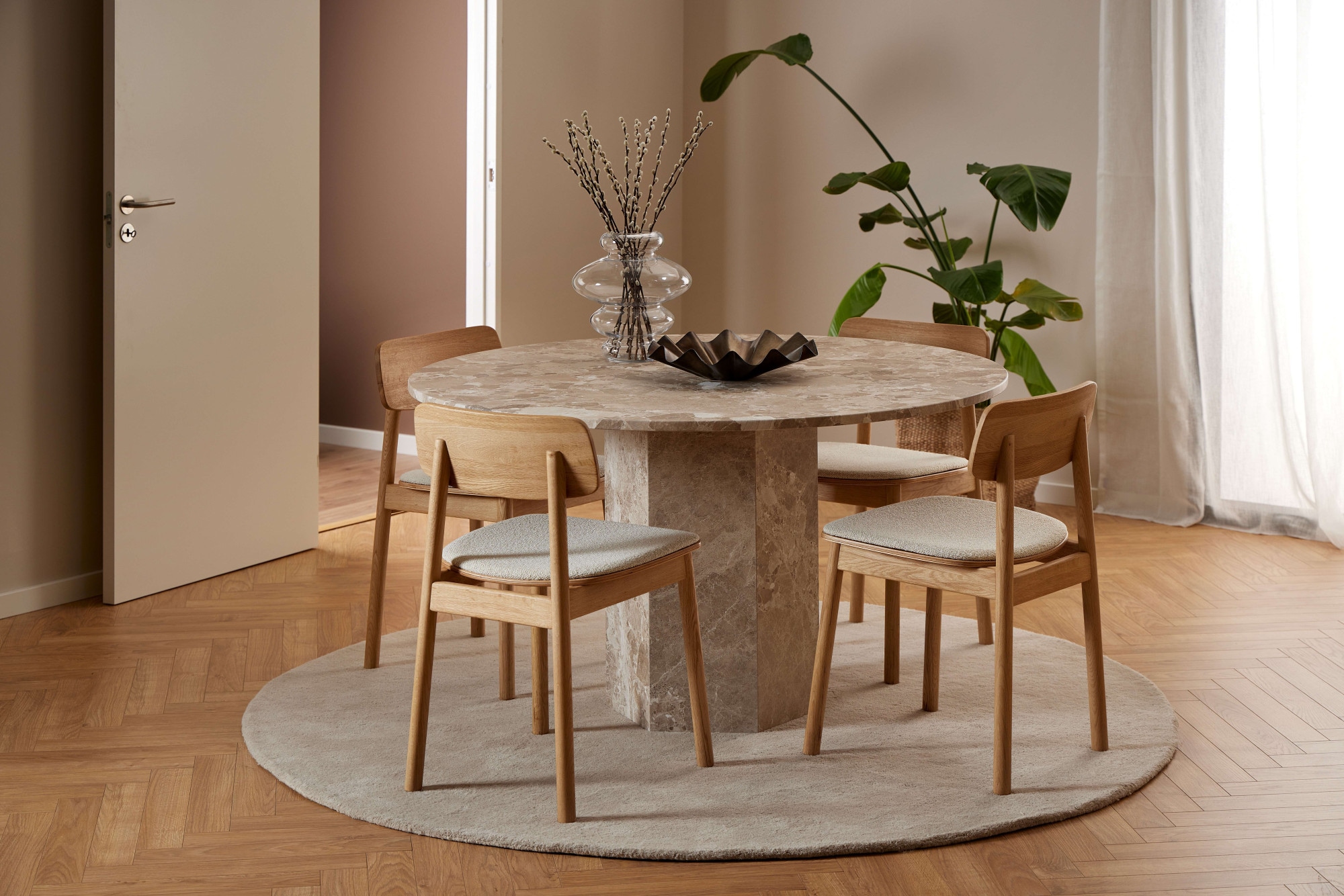 Image of ACTONA GROUP Esstisch "Naxos aus einzigartigem Marmor, stillvolles und dänisches Design" robuster sechseckige Sockel, unikat, runder Esstisch, Ø130x75cm
