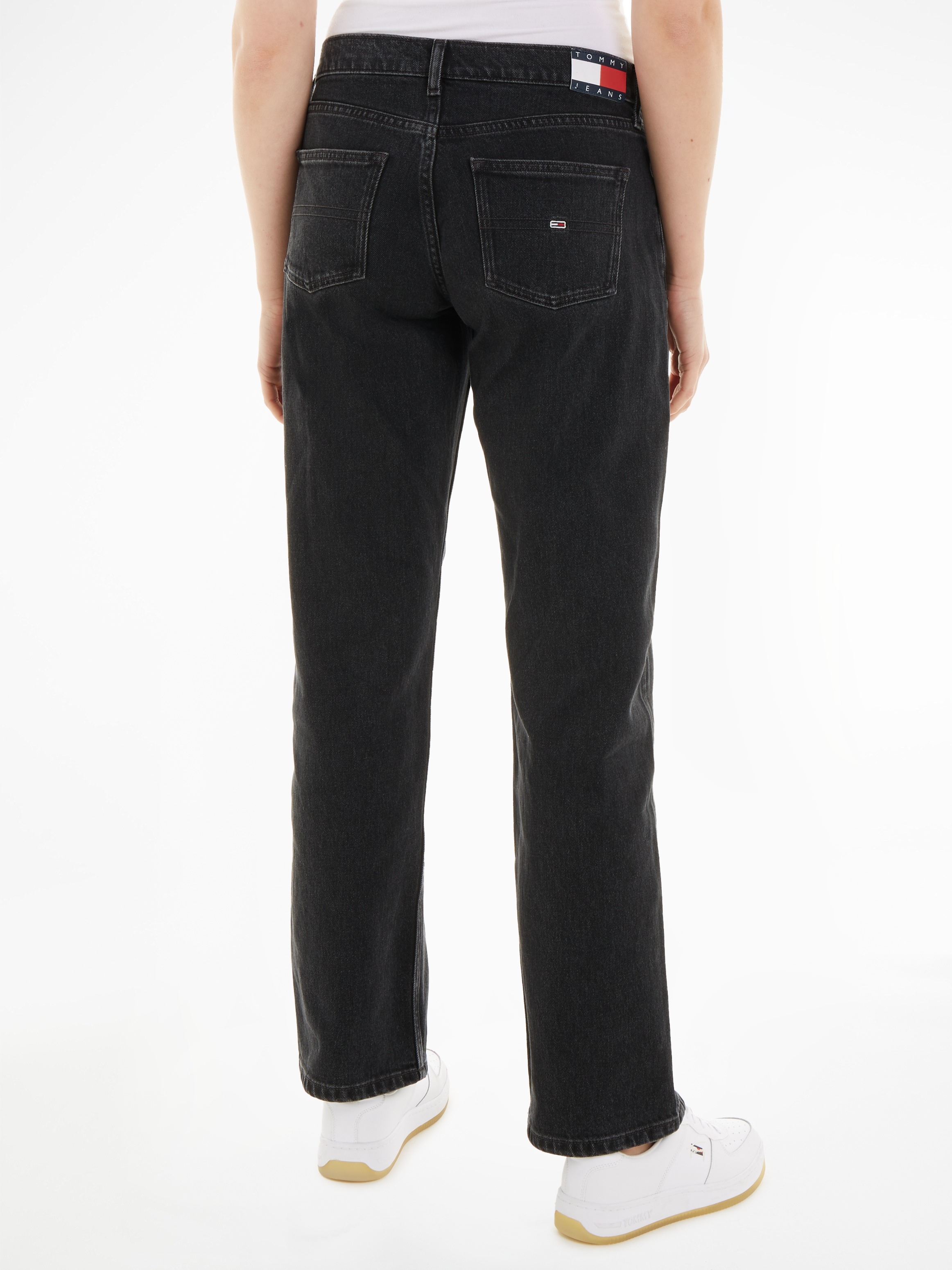 Tommy Jeans Bequeme Jeans »LW STR BH4116«, mit Ledermarkenlabel