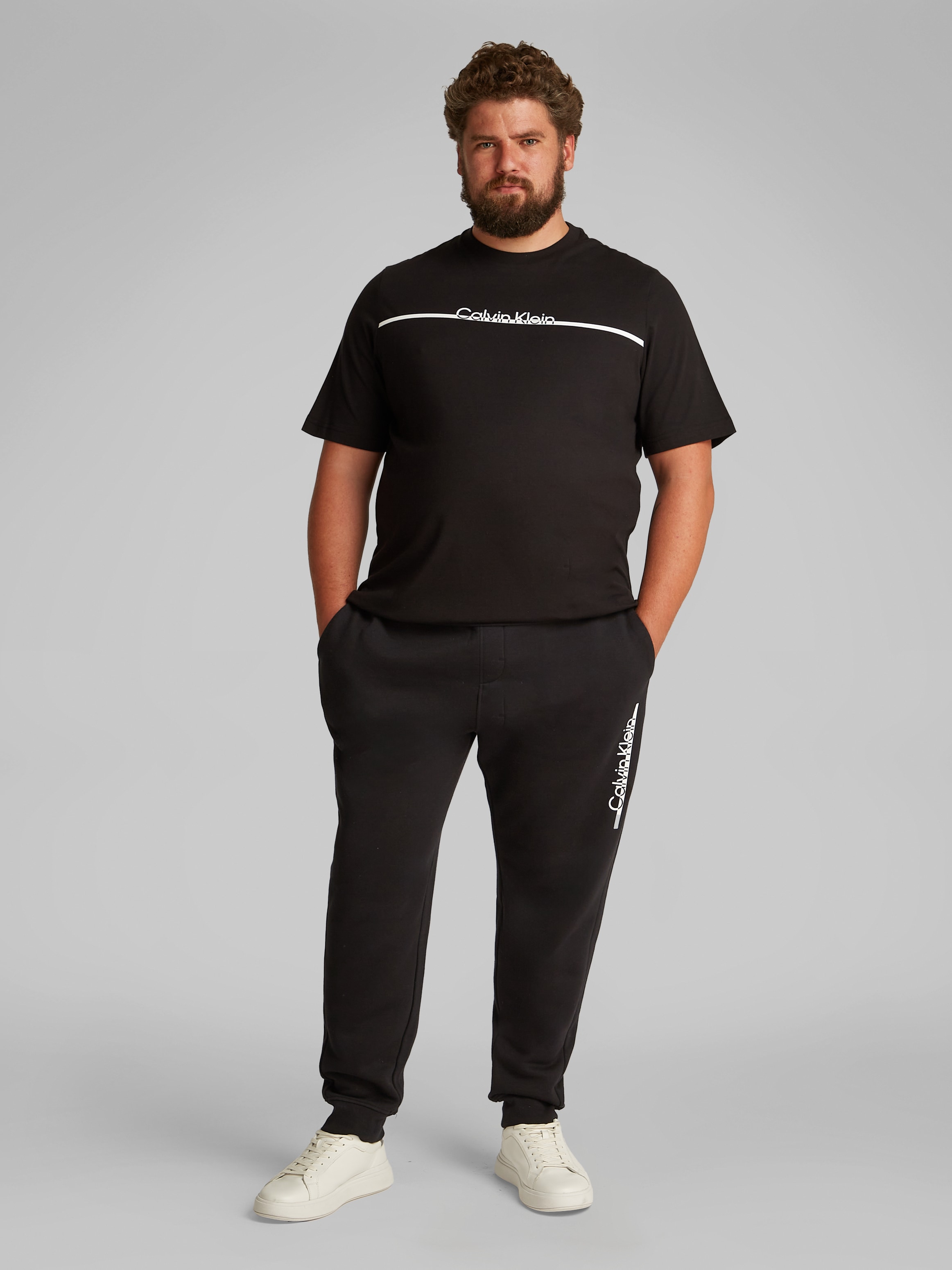 Calvin Klein Big&Tall Jogginghose »BT_SPLIT LINE LOGO JOGGER«, in Grossen Grössen mit Logoprint